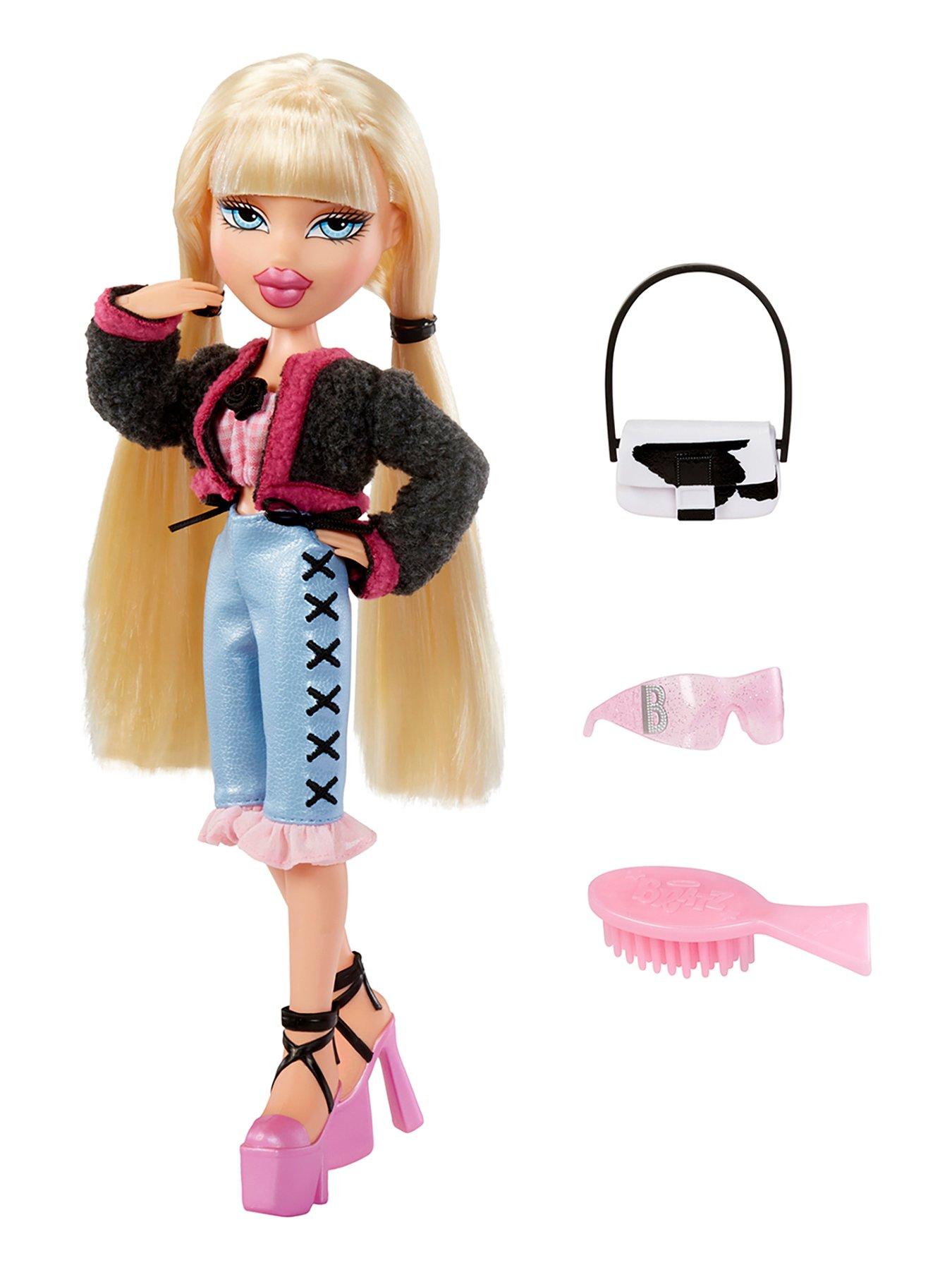 Image 2 of 8 of Bratz Goin Out! Doll- Cloe