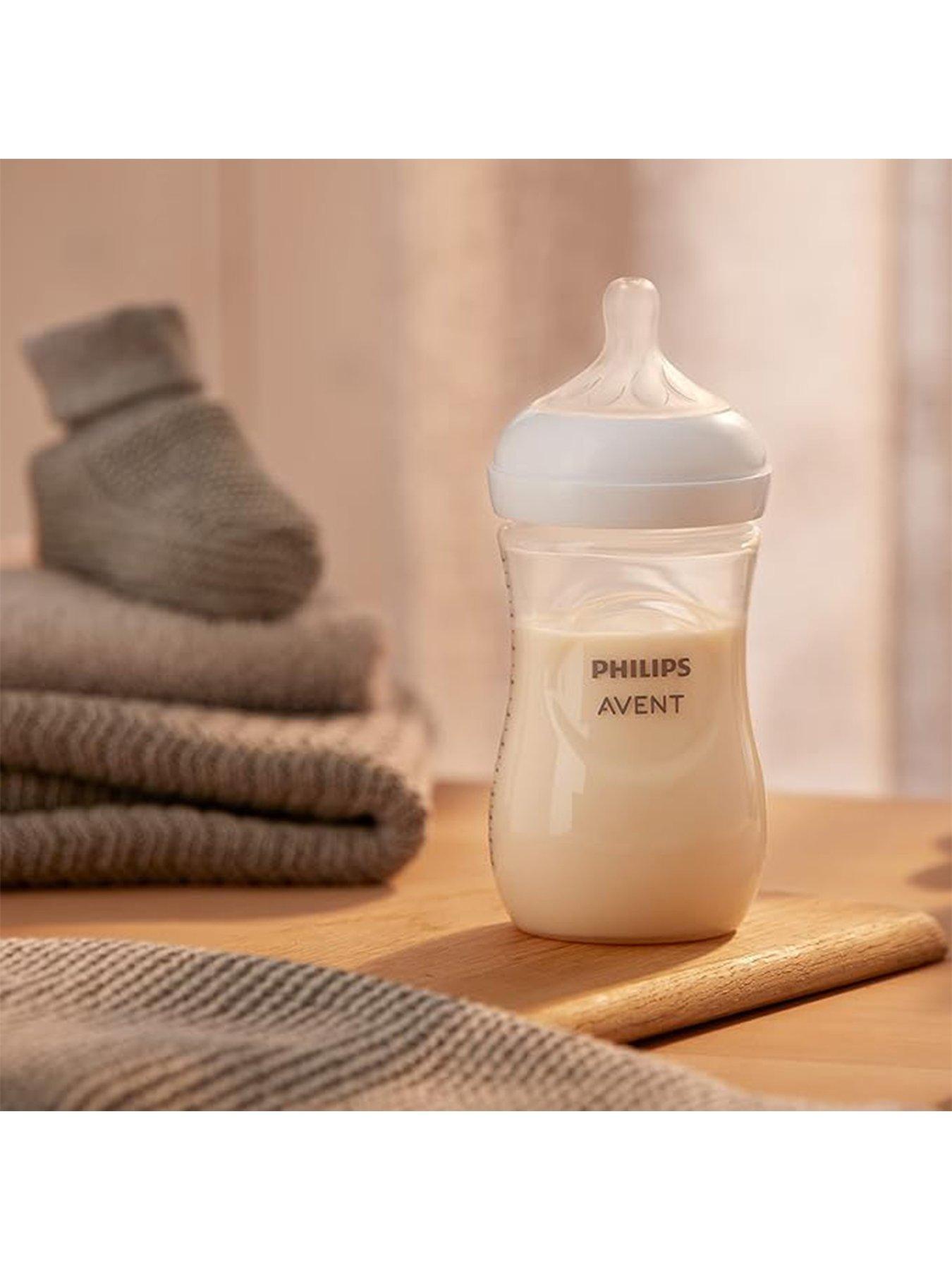 Image 6 of 7 of Avent Philips Avent Baby Bottle Newborn Gift Set - 4x Baby Bottles, Soother and Bottle Brush, SCD838/11