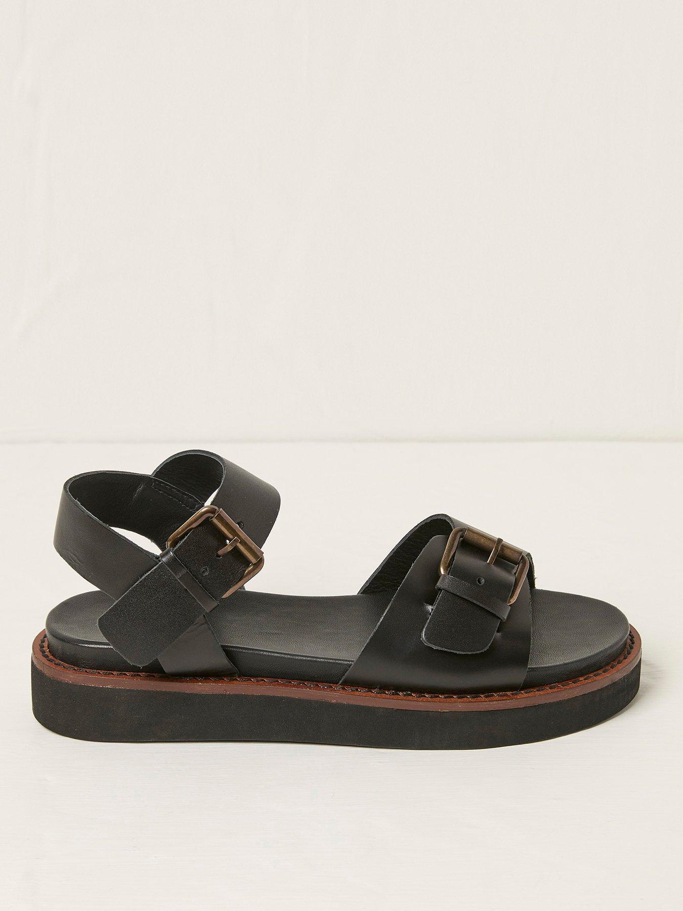fatface-ambie-buckle-leather-sandal-black