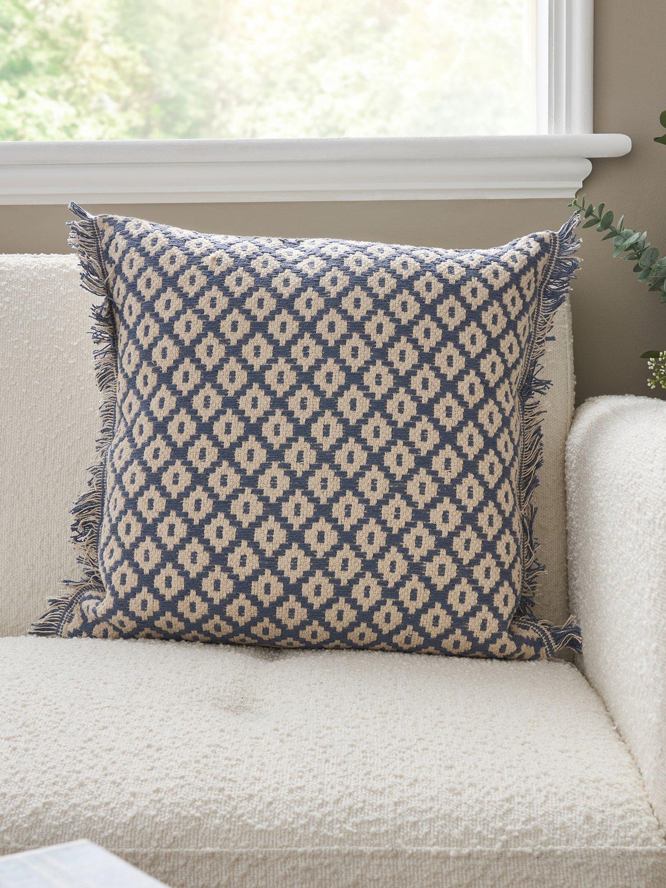 very-home-loft-diamonds-cushion
