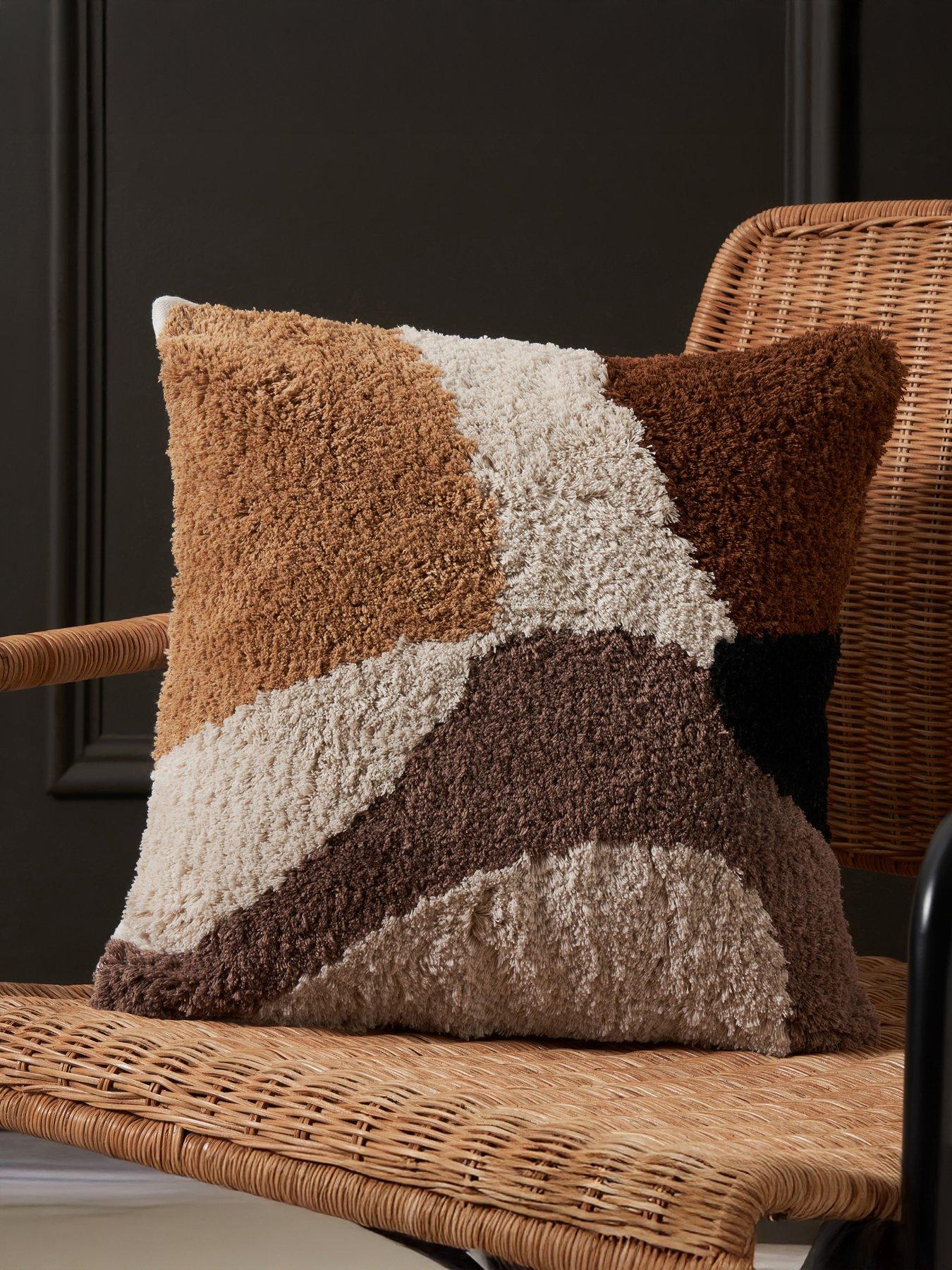 the-very-collection-abstract-tufted-cushion