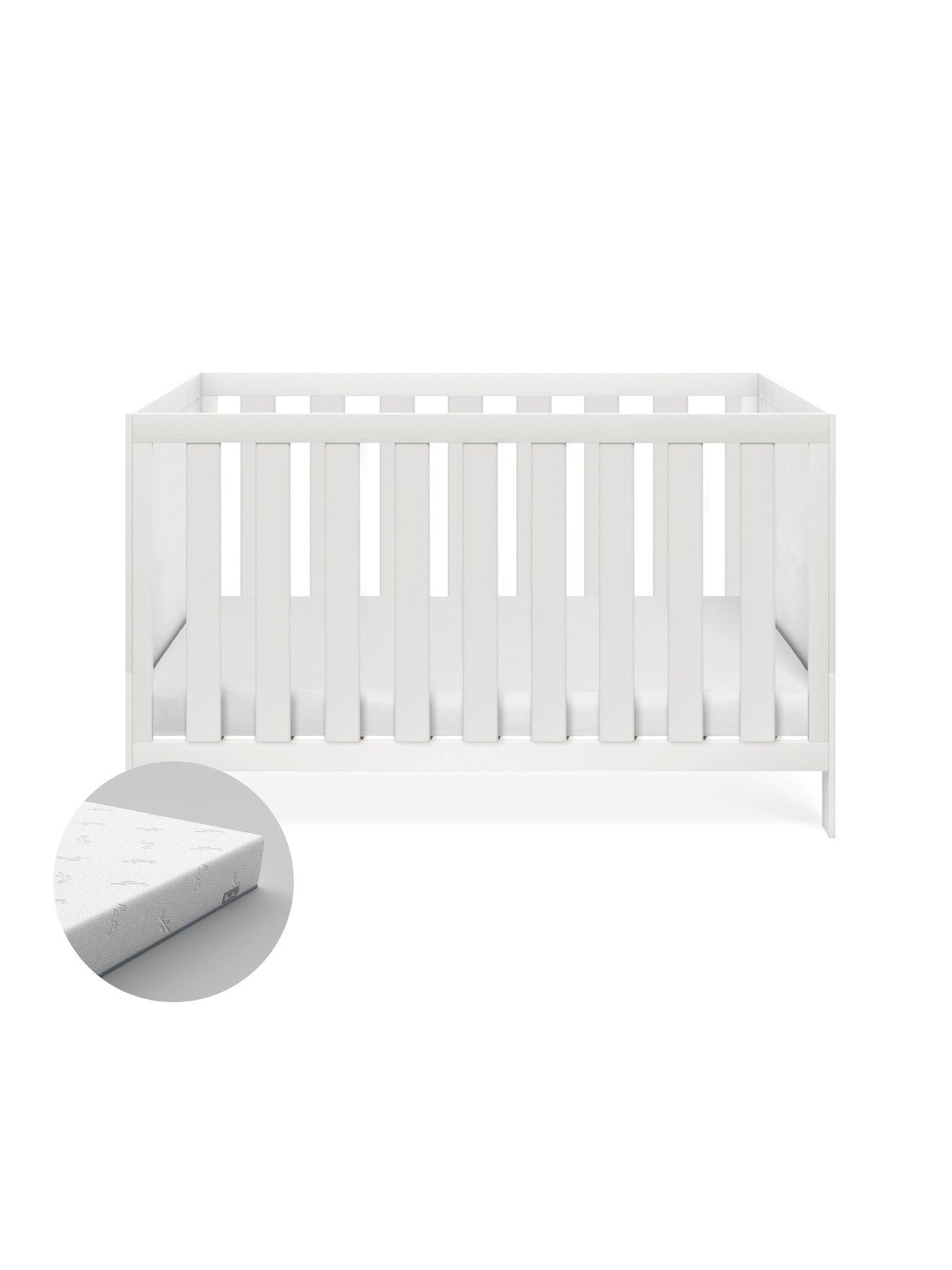 Silver Cross Bromley white- Cot Bed  &  Truefit Mattress