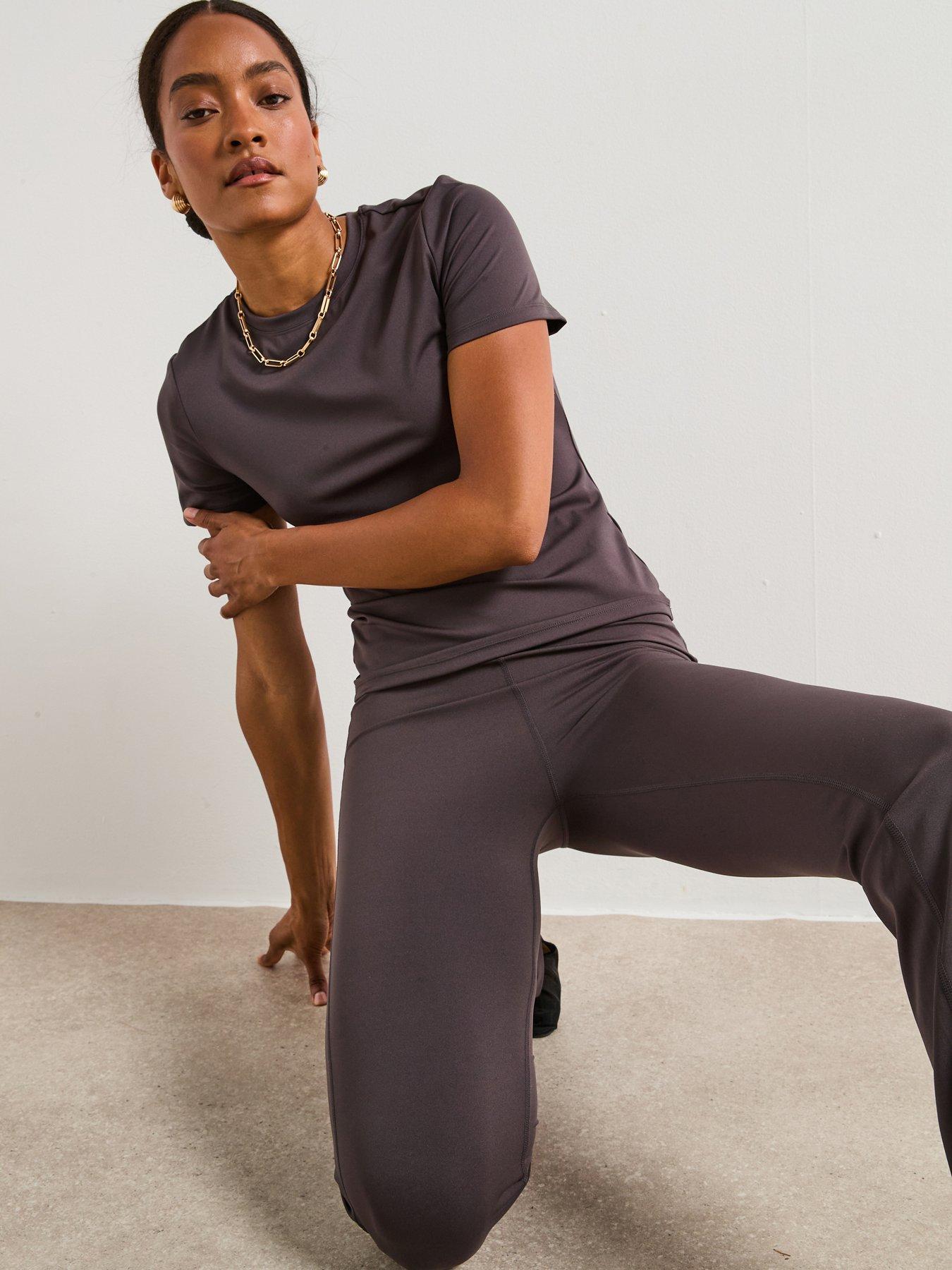 Image 4 of 6 of V by Very Sports T-shirt - Brown