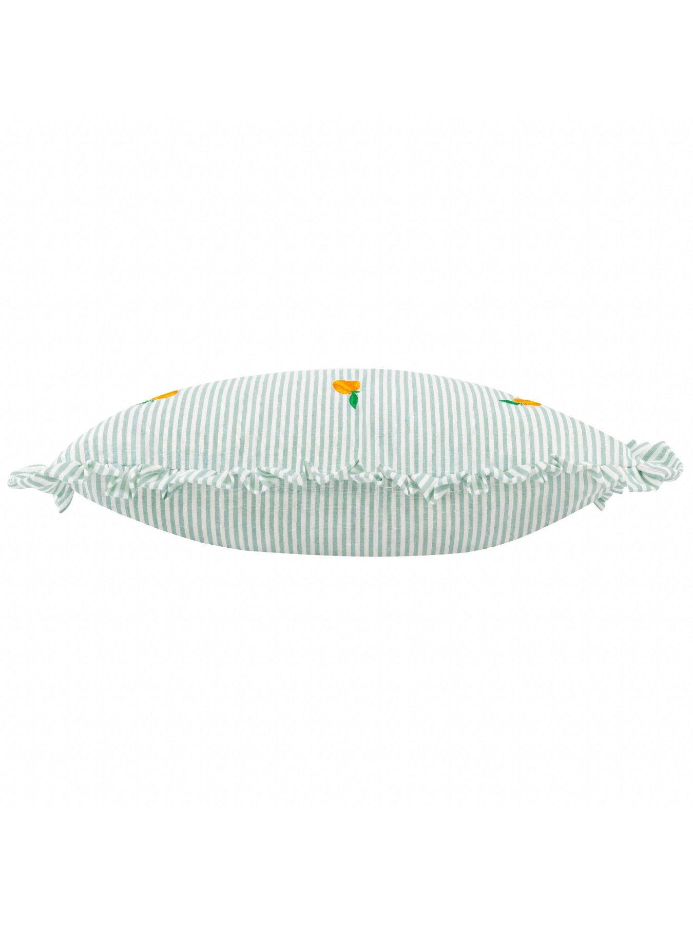  image of furn-les-fruites-oranges-cushion