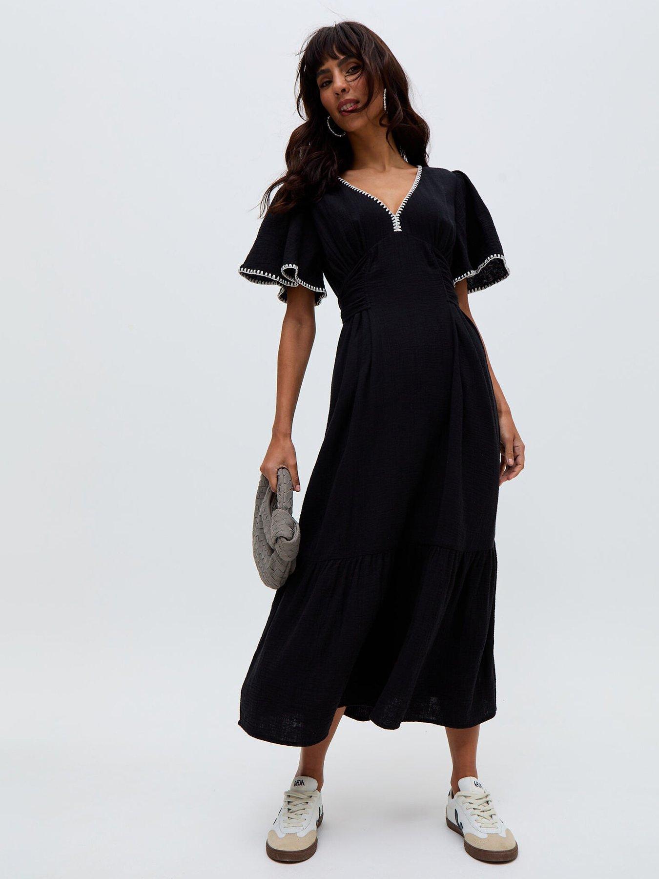 raffya-delilah-v-neck-front-tie-midi-dress-black
