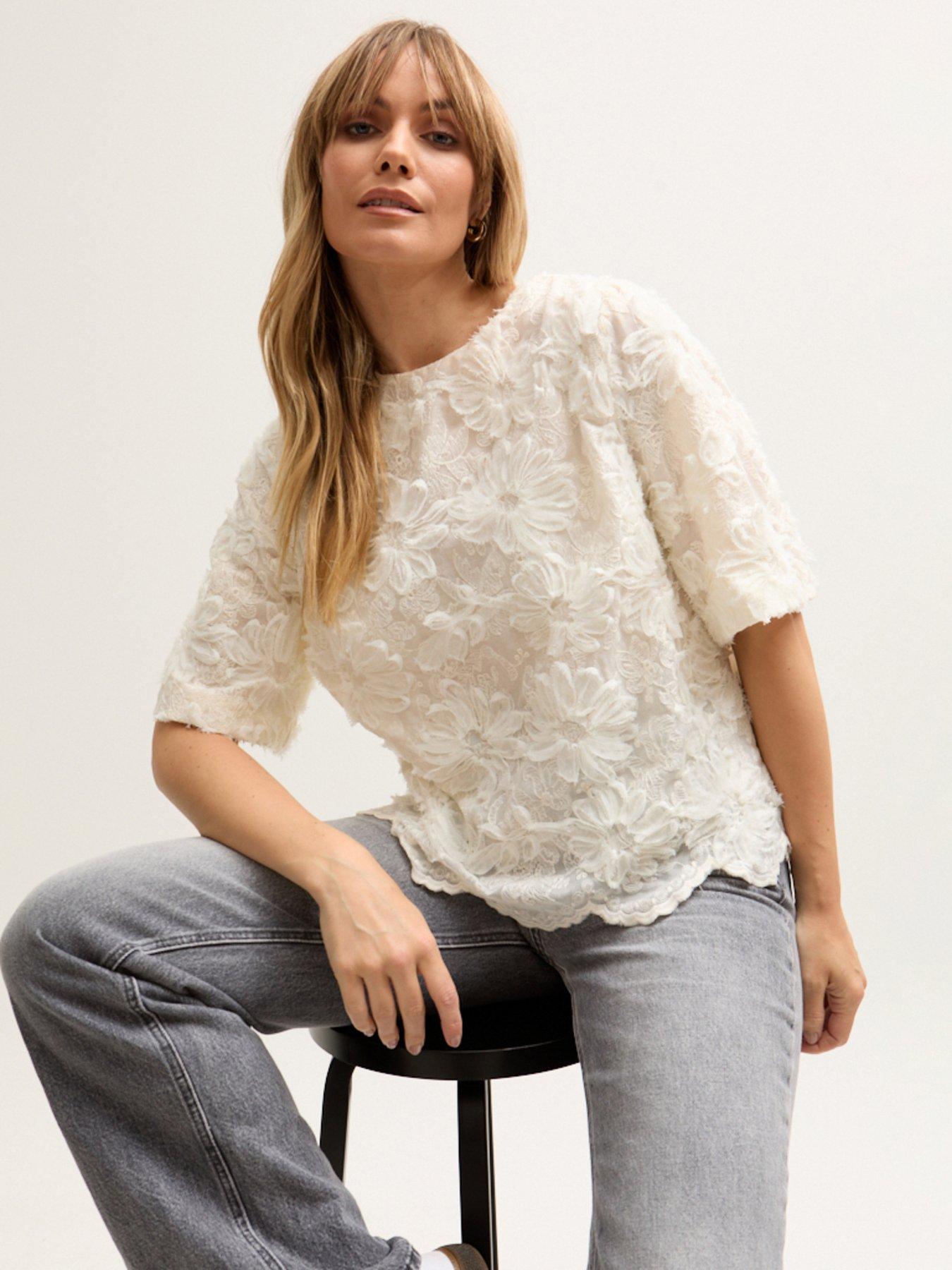 lily-lionel-lotus-ribbon-work-scallop-hem-top-cream