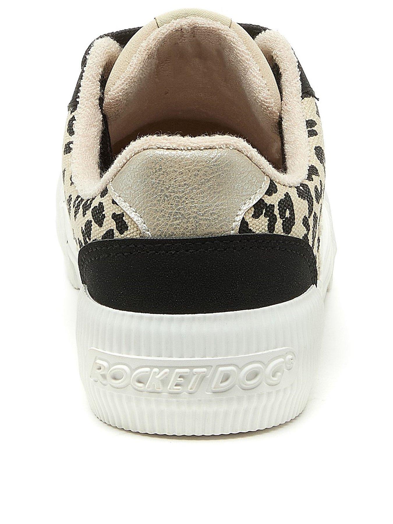  image of rocket-dog-cheery-blocked-suede-trainer-black