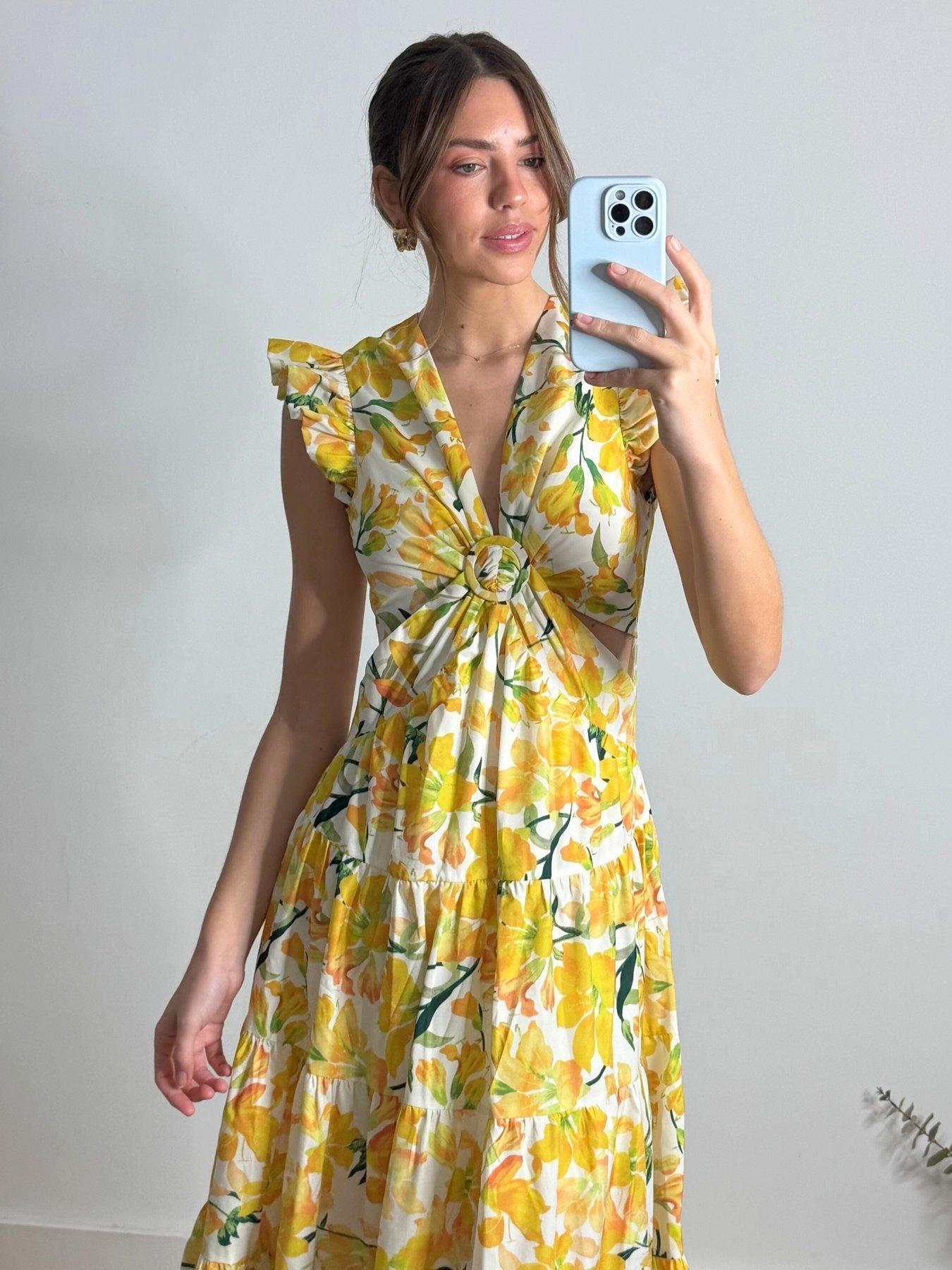 Image 3 of 4 of Style Cheat Indie Cut Out Tiered Maxi Dress - Yellow