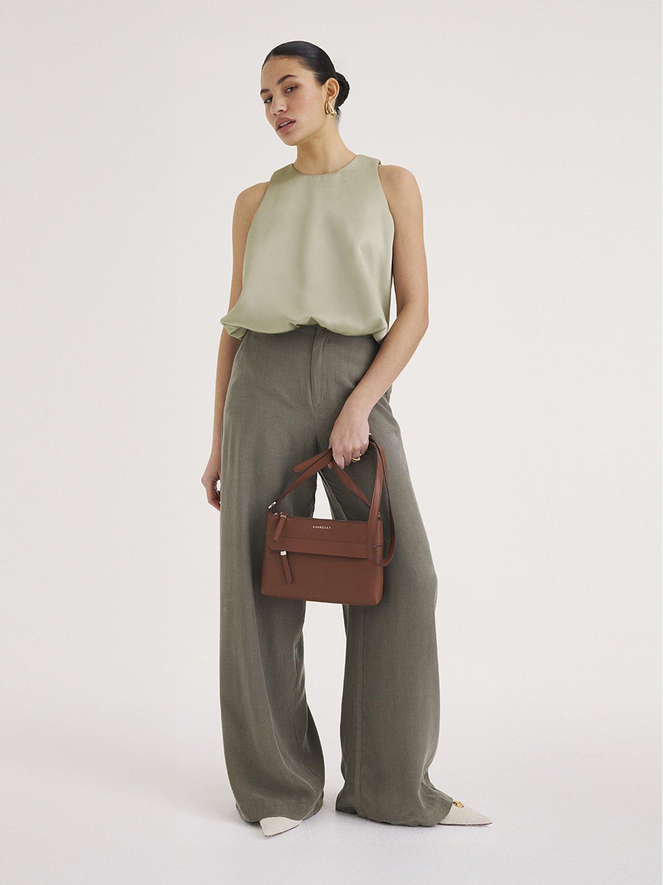  image of fiorelli-isla-crossbody