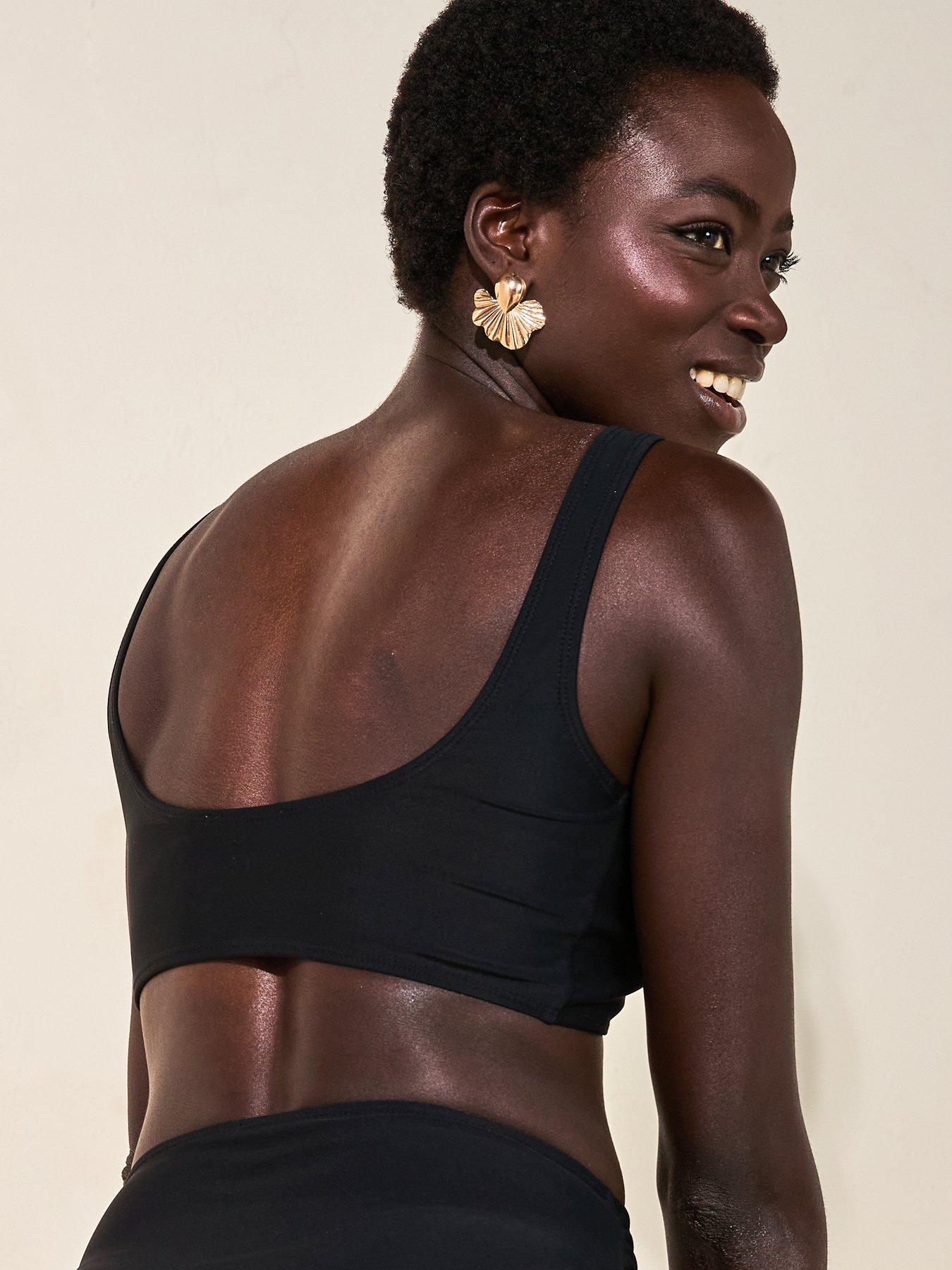 Image 2 of 6 of Moda Minx Starfish Scoop Crop Top - Black