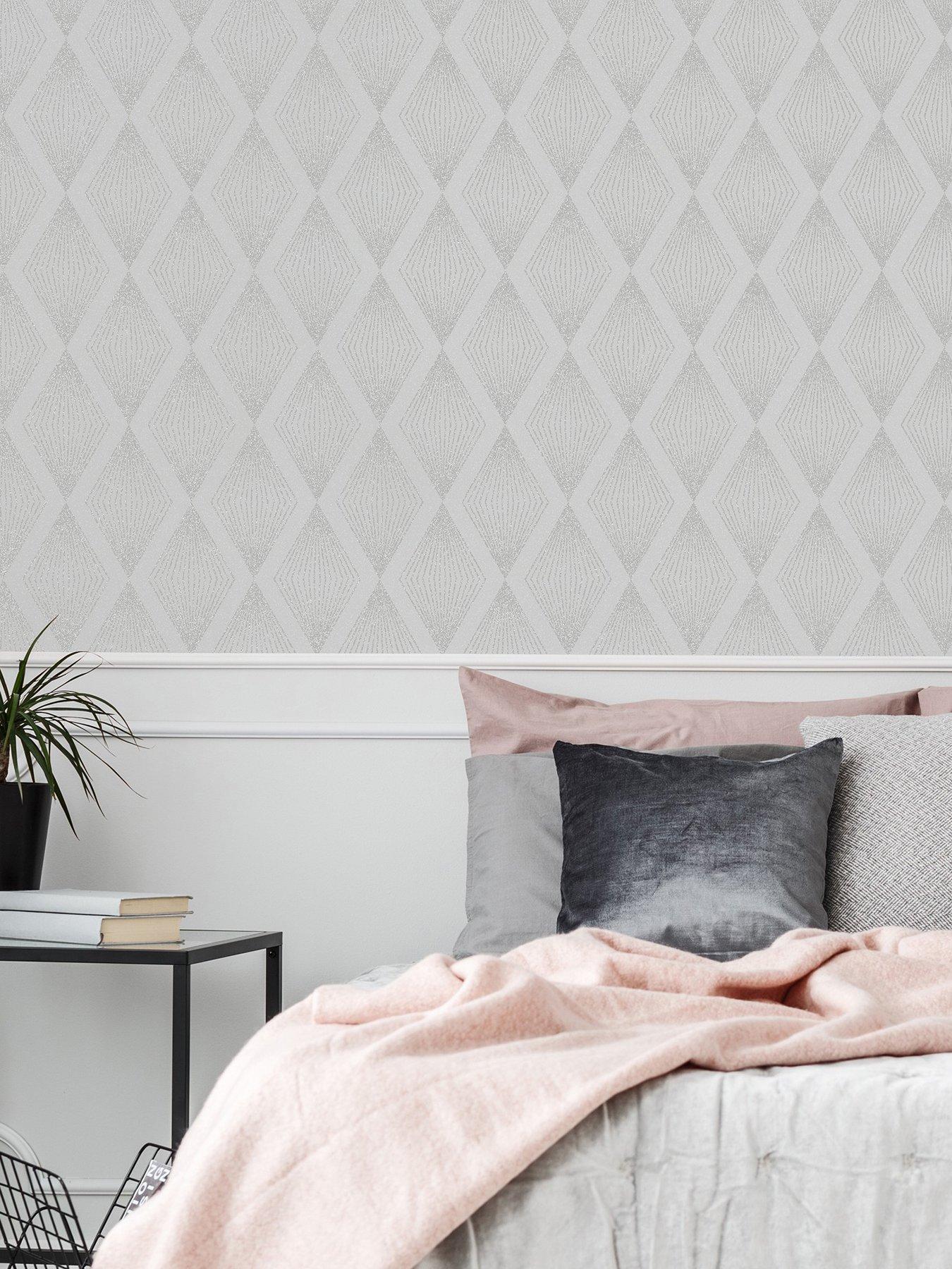  image of julian-mcdonald-chandelier-silver-wallpaper
