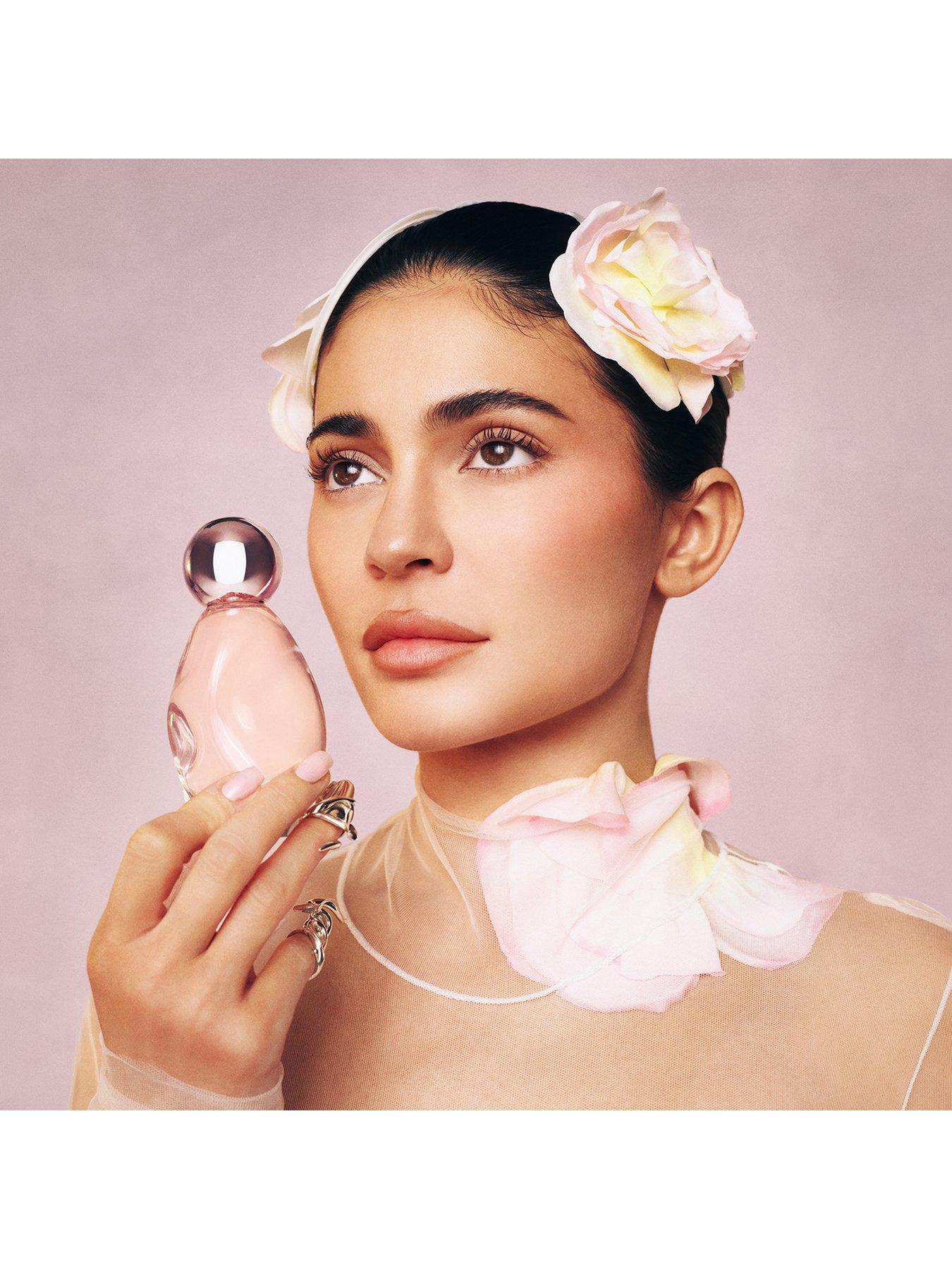  image of cosmic-kylie-jenner-cosmic-giftset-50ml