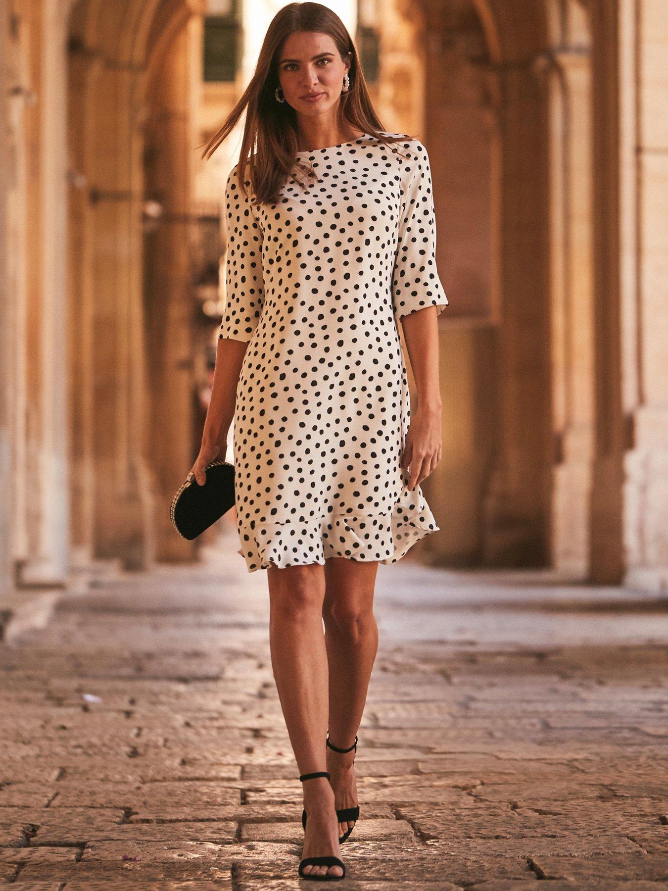 sosandar-ivory-black-spot-print-ruffle-hem-shift-dress