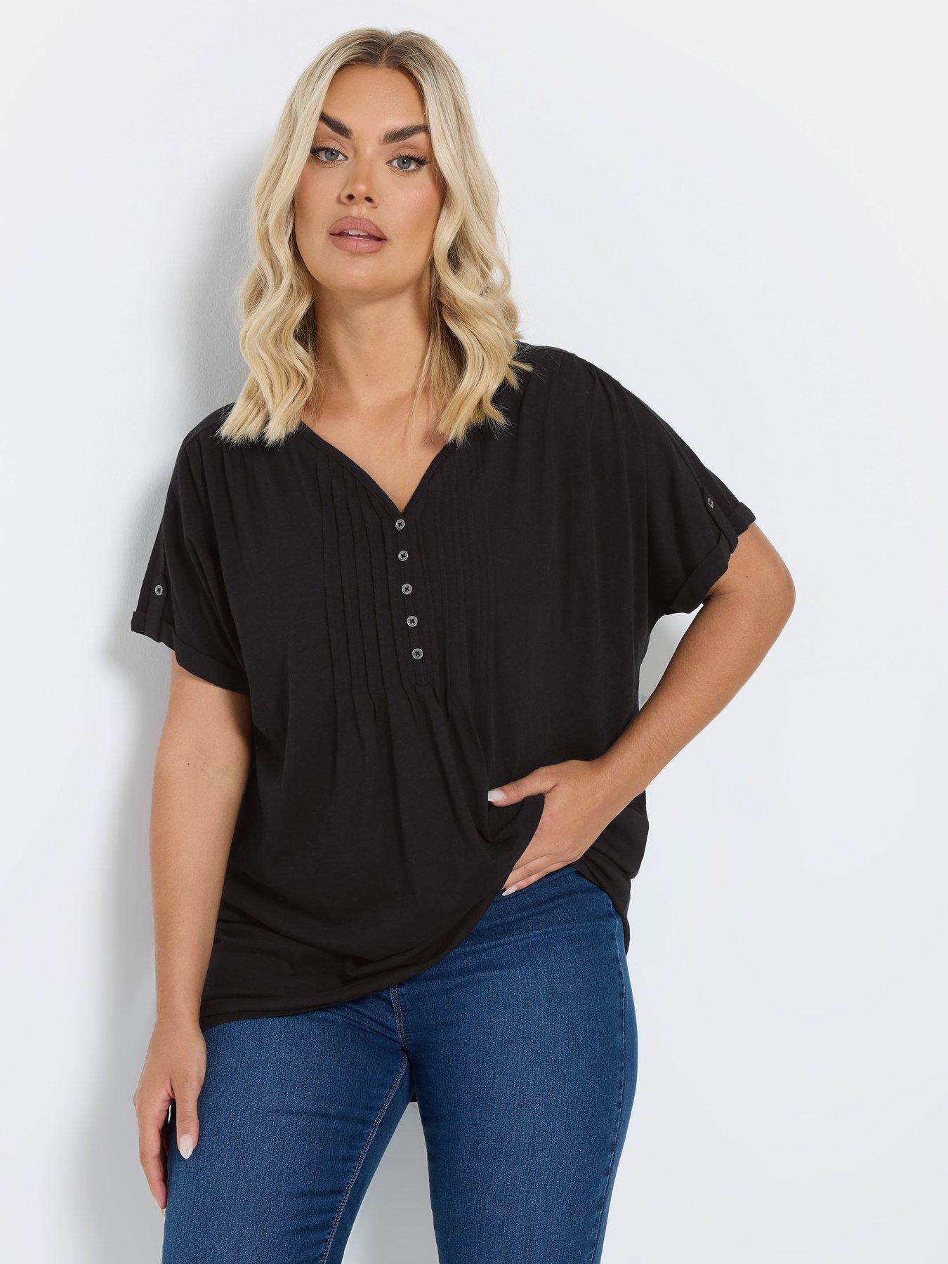 undefined Curve Pintuck Short Sleeve T-shirt - Black