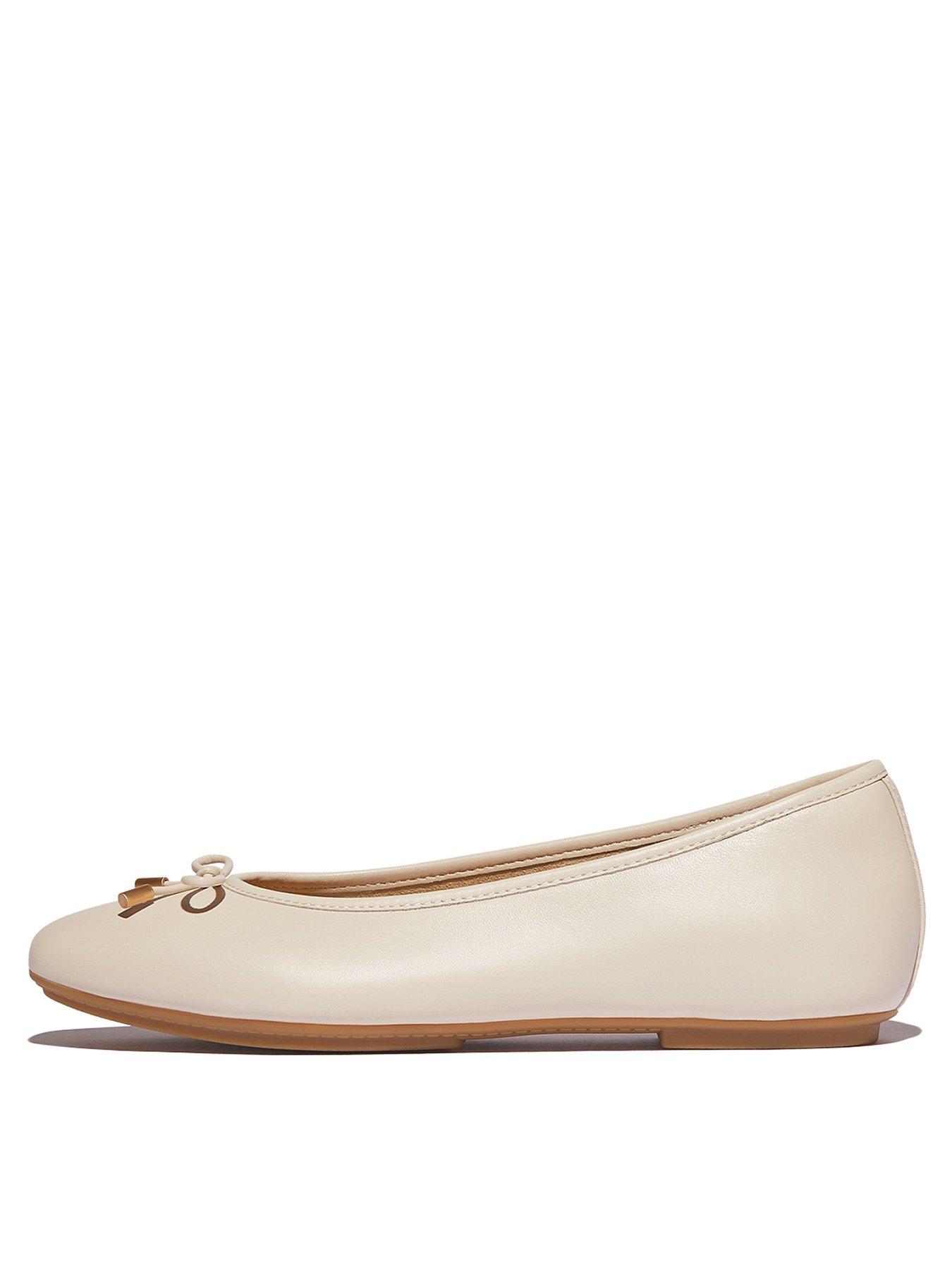 fitflop-delicato-bow-soft-leather-ballet-flats-paris-beige