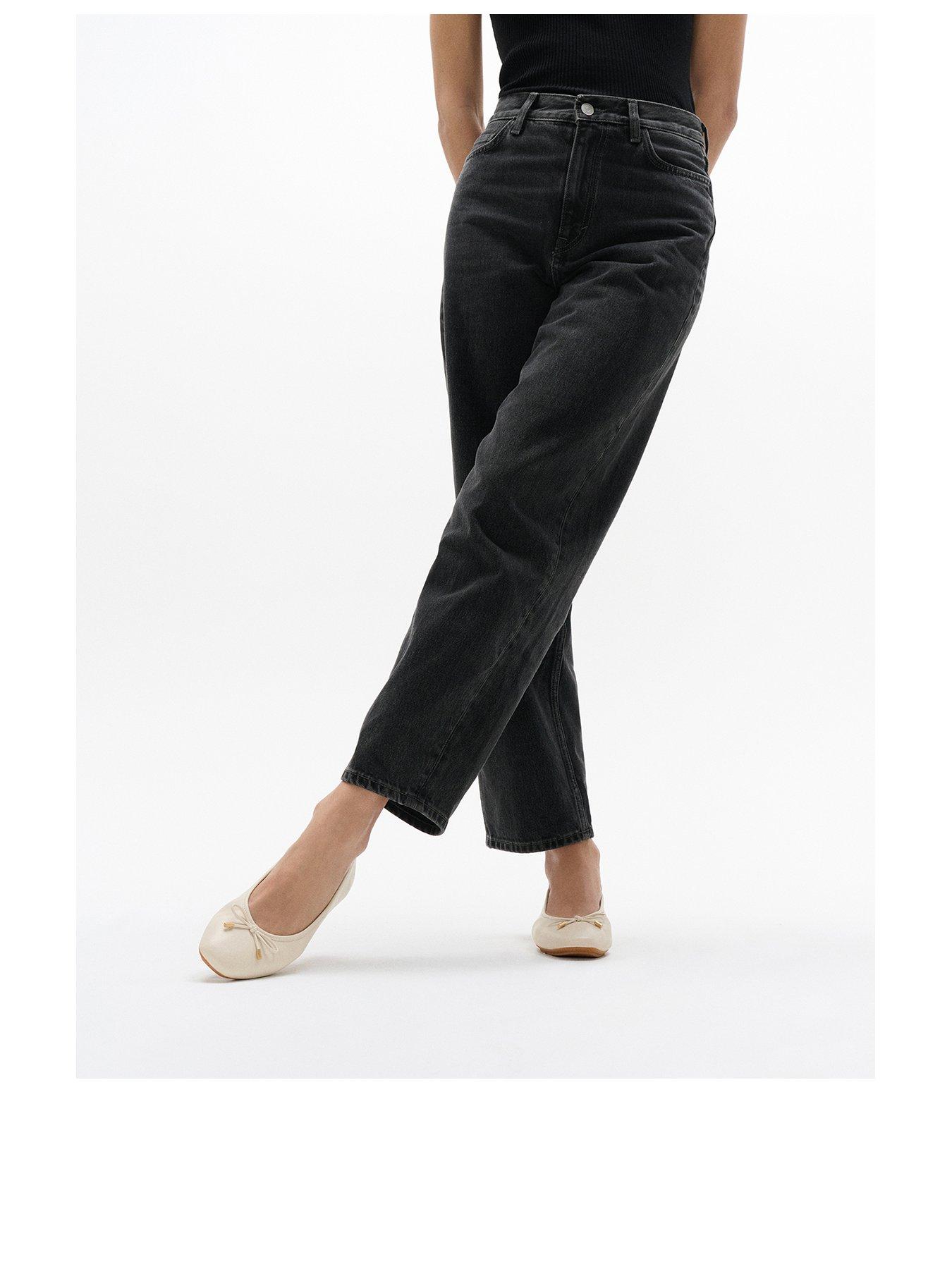  image of fitflop-delicato-bow-soft-leather-ballet-flats-paris-beige