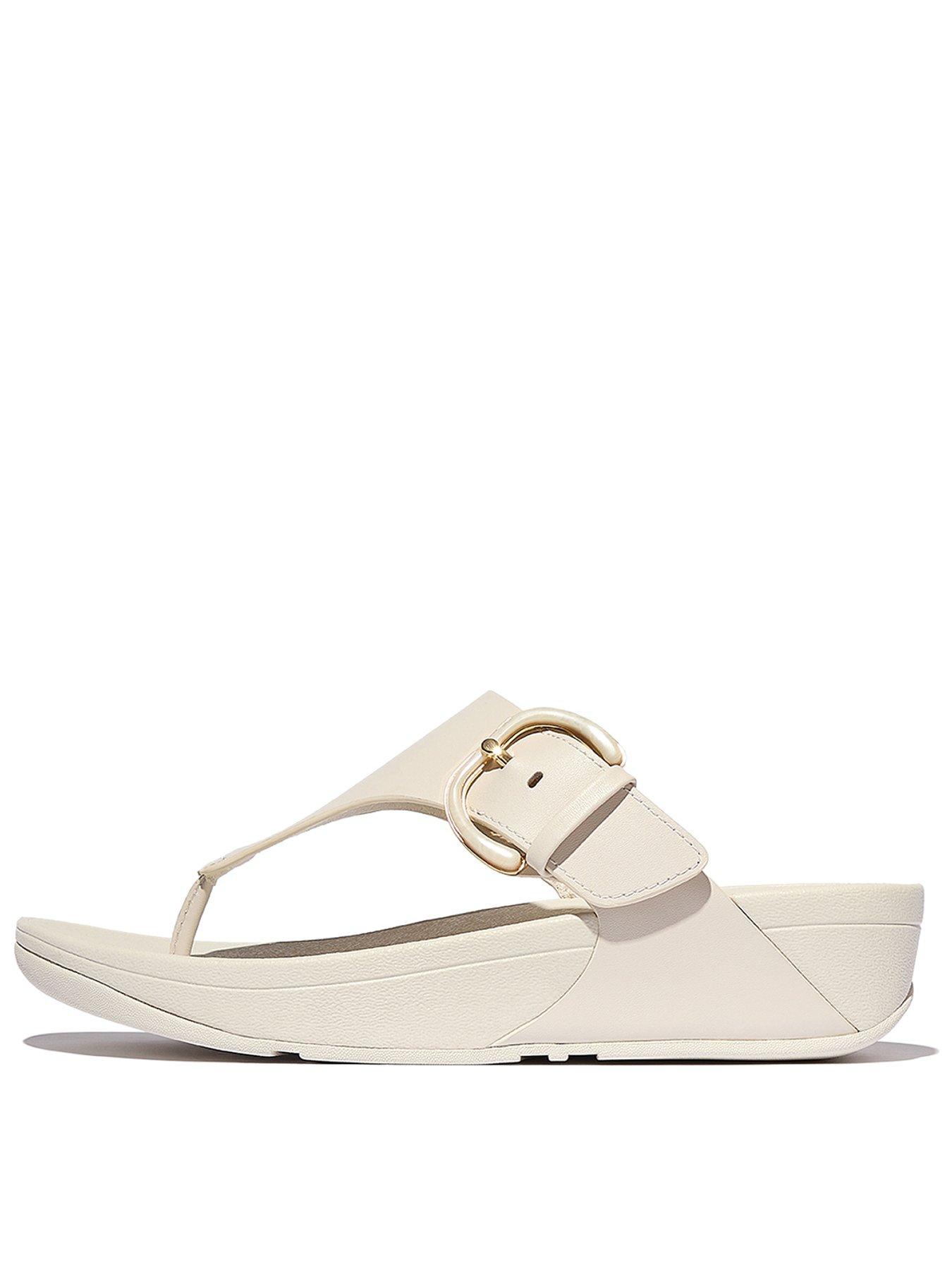 fitflop-lulu-resin-buckle-leather-toe-post-sandals-paris-beige