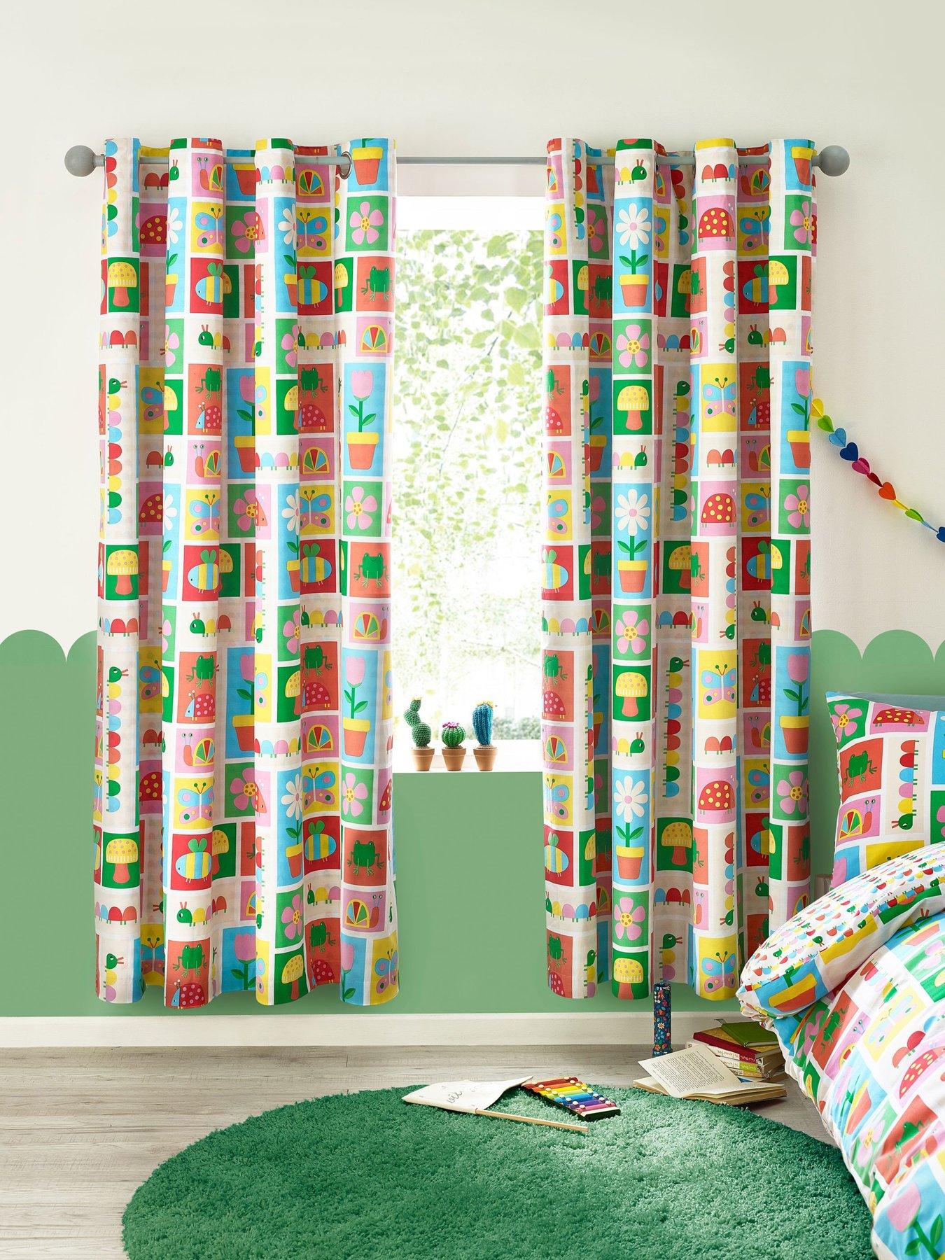 catherine-lansfield-curious-caterpillar-reversible-eyelet-curtains