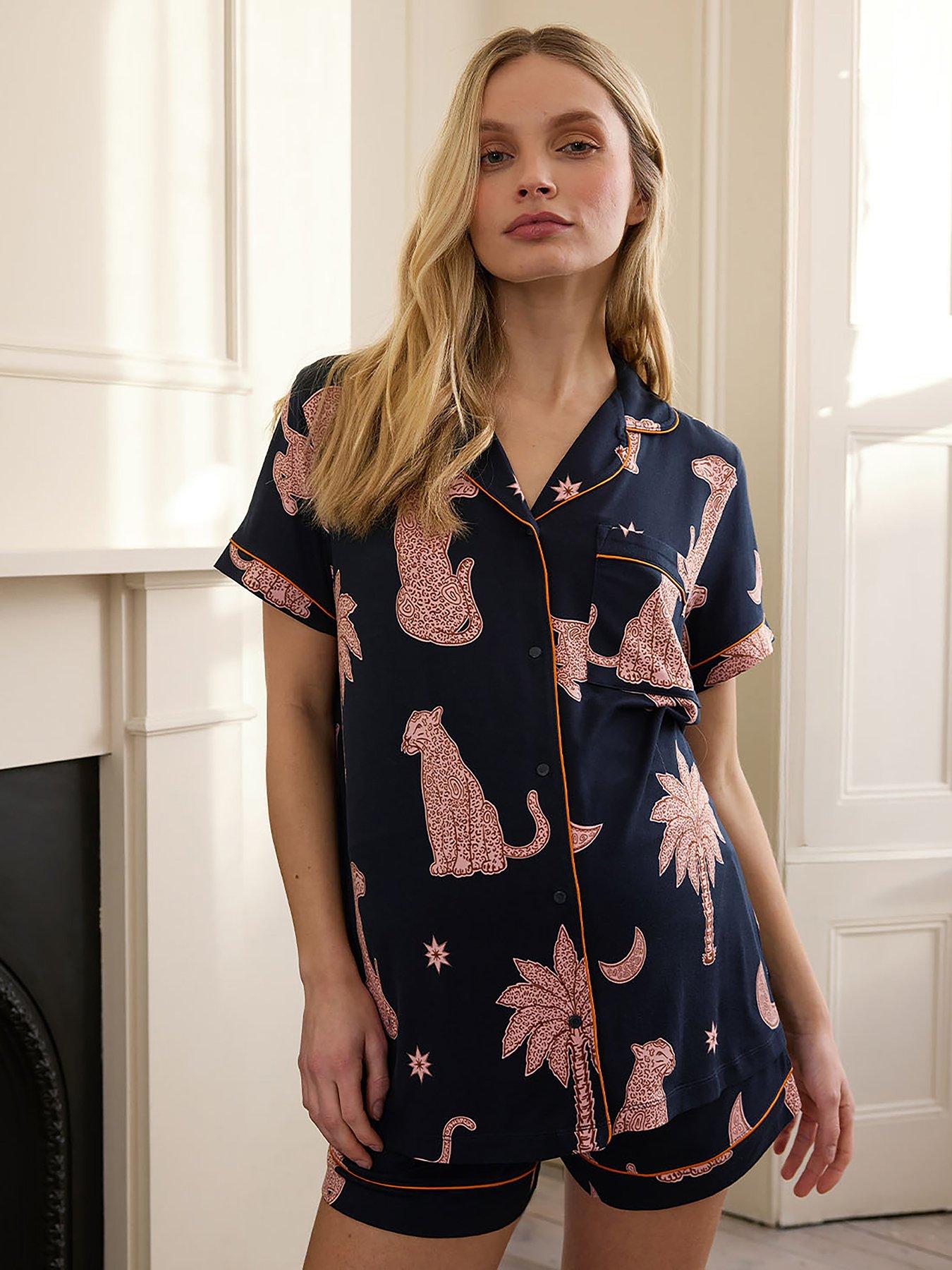 undefined Maternity Short Sleeve Revere And Short Pyjama Set - Abstract Shapes Leopards