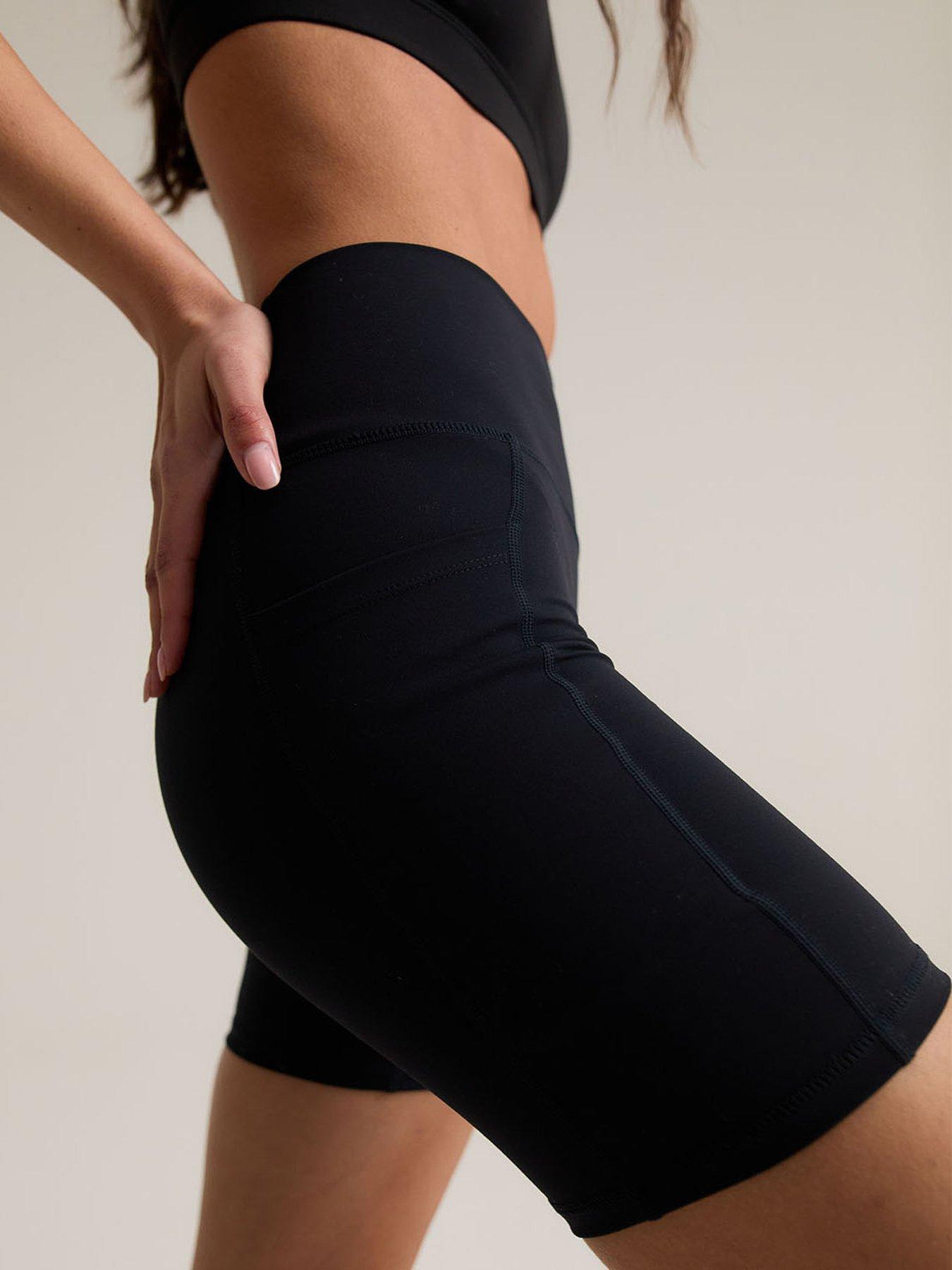 Image 4 of 5 of CHELSEA PEERS Cycling Shorts - Black