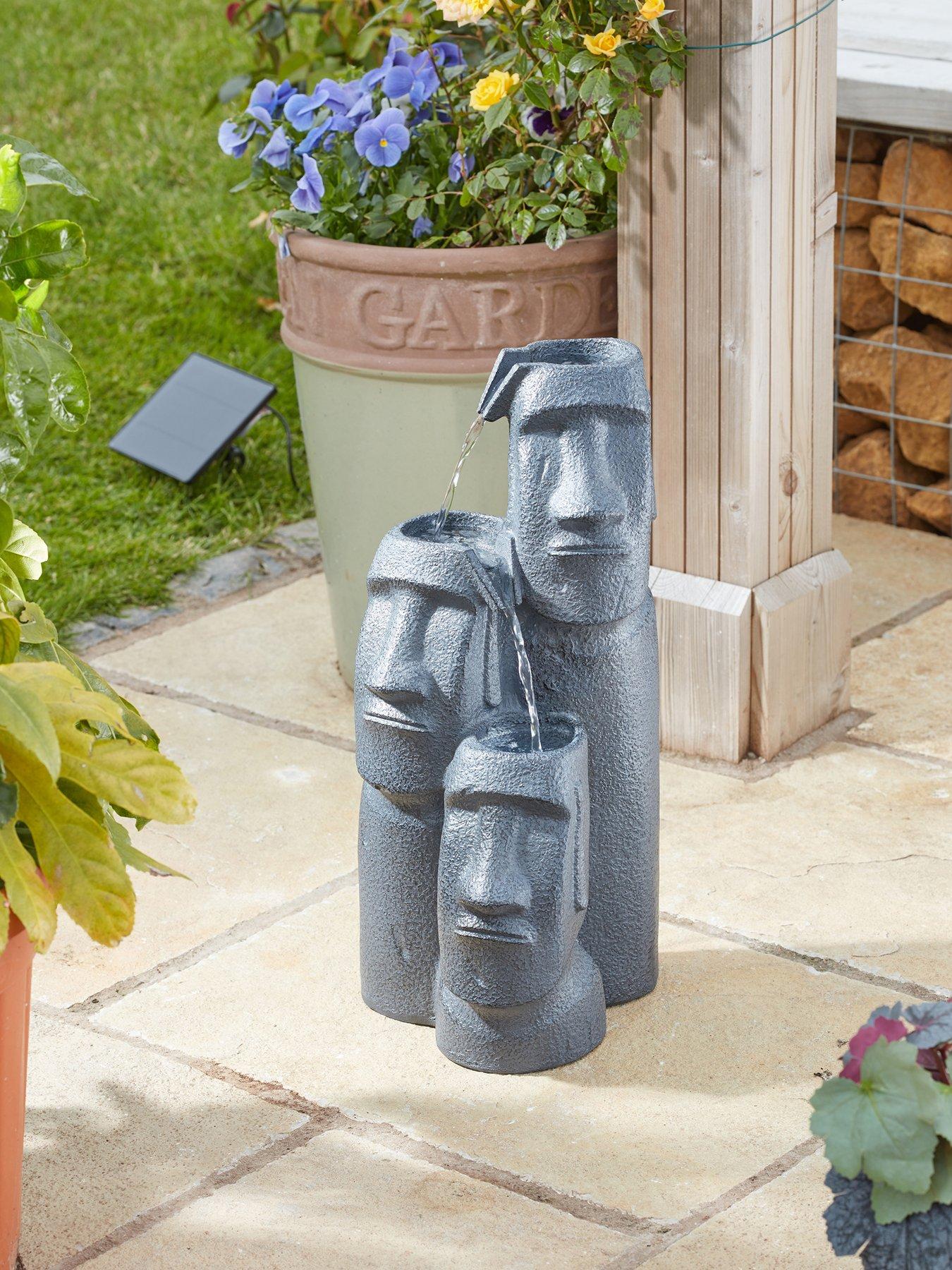 smart-garden-easter-island-heads-cascade
