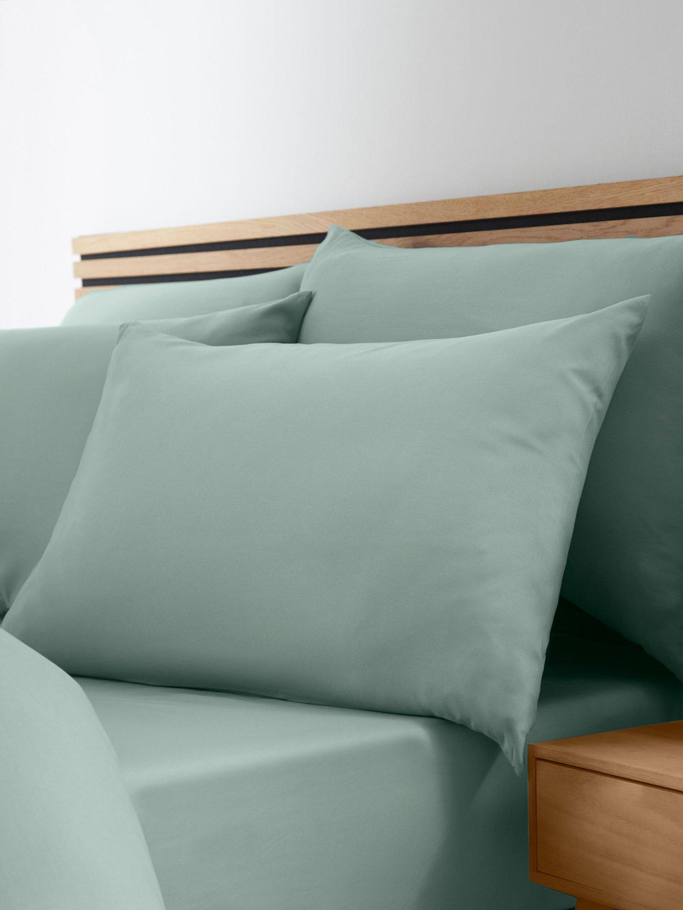 Catherine Lansfield So Soft No Iron Fitted Sheet