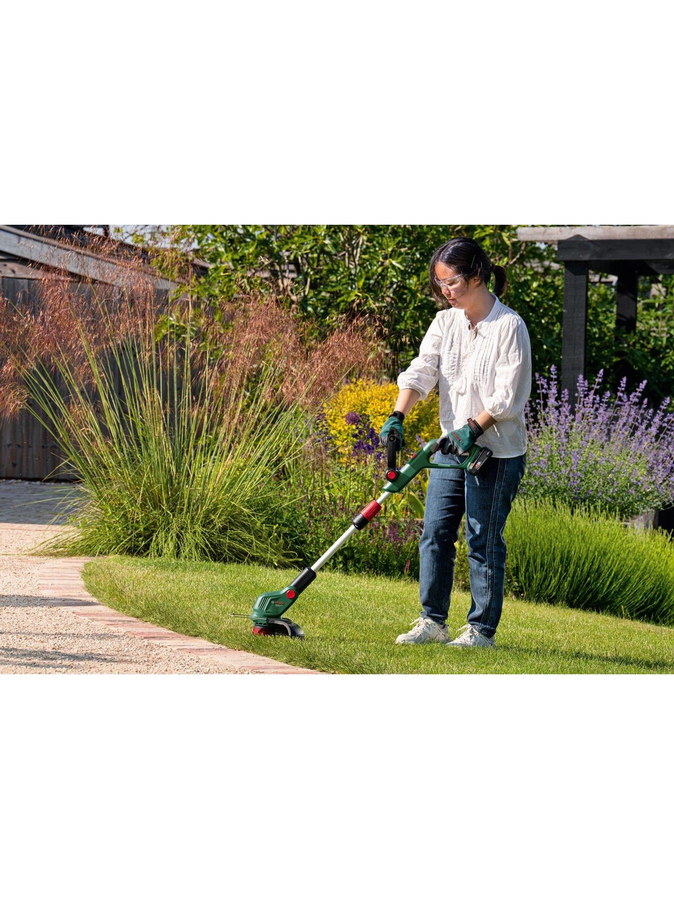  image of bosch-universalgrasscut-18v-26-500-1x20ah