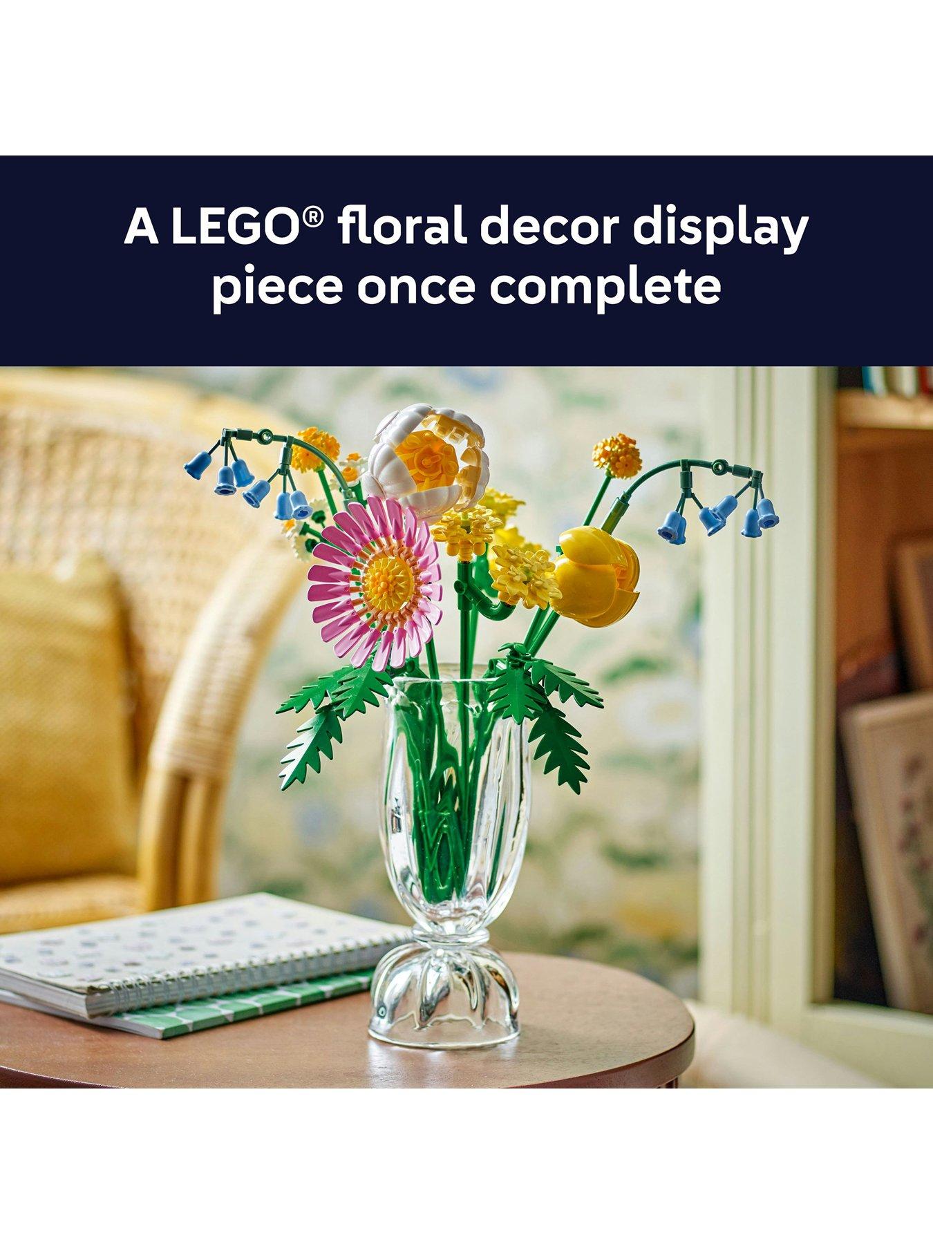 Image 6 of 8 of LEGO Botanical Petite Sunny Bouquet Set 10347