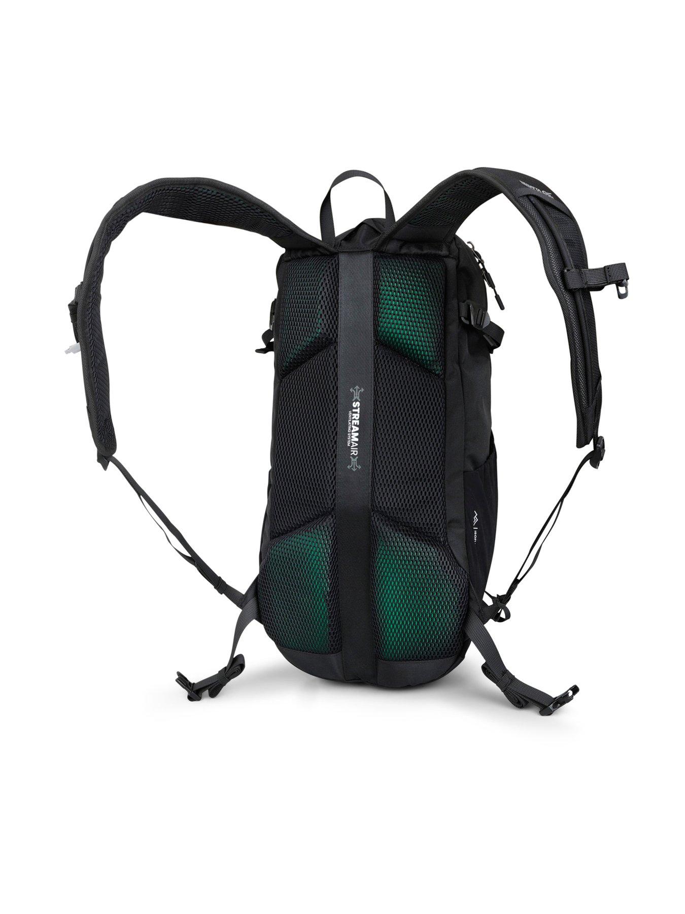 Image 7 of 7 of Regatta Blackfell 4 20L Rucksack - Black