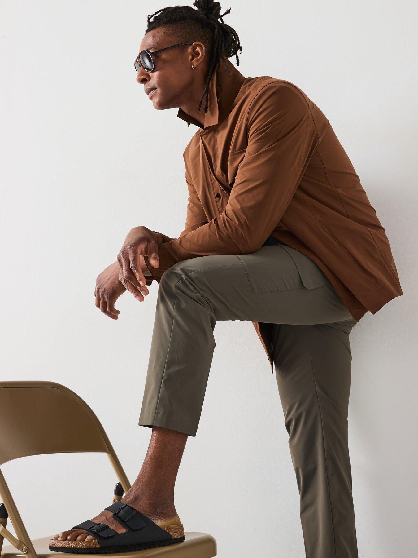  image of mango-ozen-performance-lightweight-cargo-trousers-green