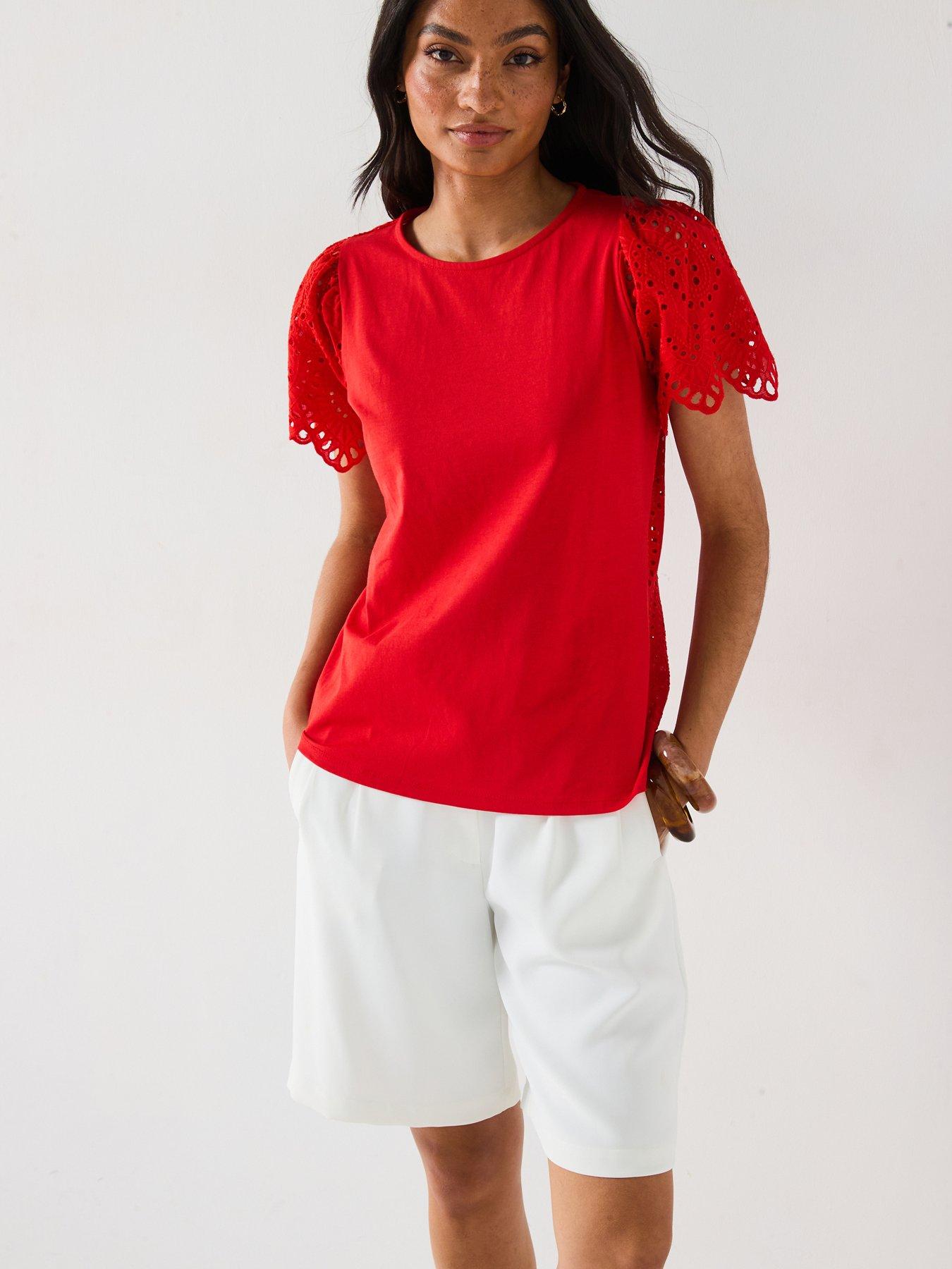 undefined Broderie Back Scallop Sleeve Top - Red