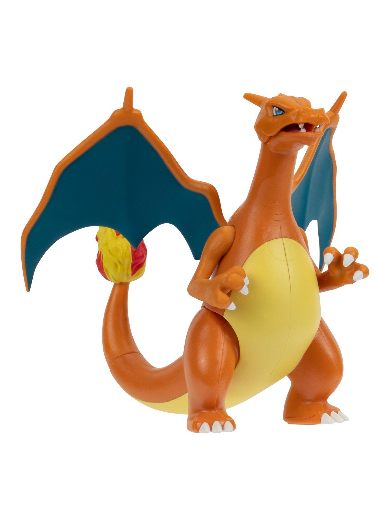 Image 4 of 7 of Pokemon Pok&egrave;mon Charizard Battle Feature Figure - 4.5-Inch Charizard Battle Figure with Fire Missile Launcher