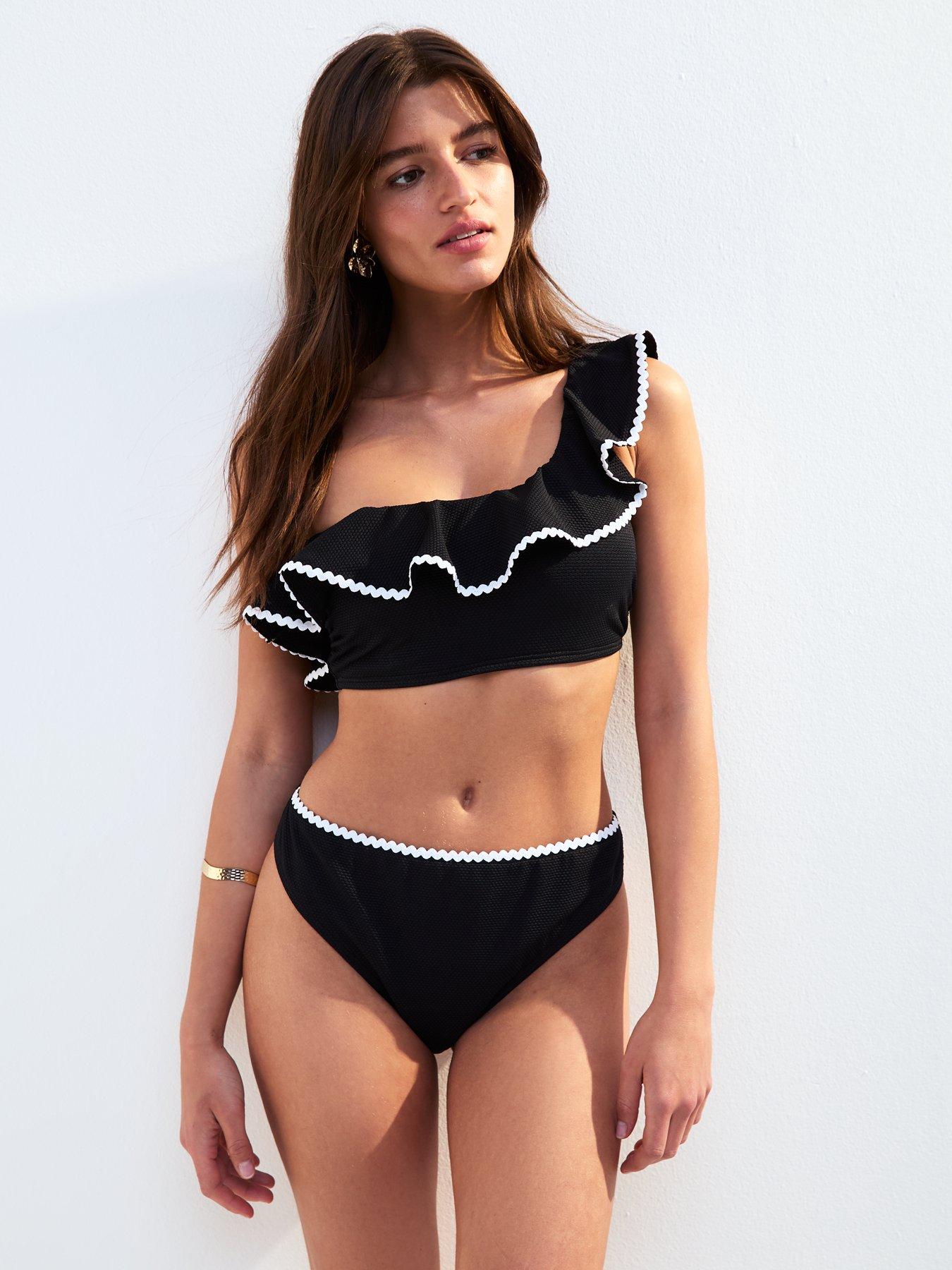 undefined Textured Frilly Trim One Shoulder Bikini Top - Black