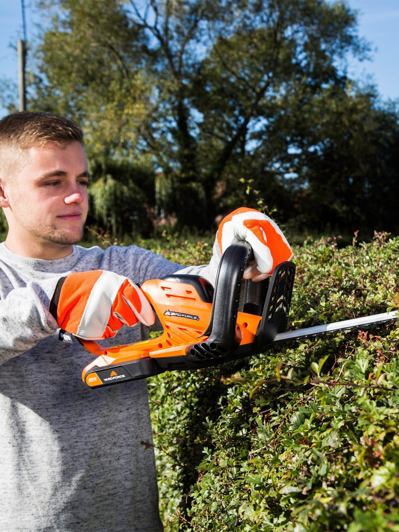 Image 5 of 5 of Yard Force 20V Cordless Hedge Trimmer with 45cm dual action blade, Li-ion battery and quick charger - LH C45 - CR20 Range