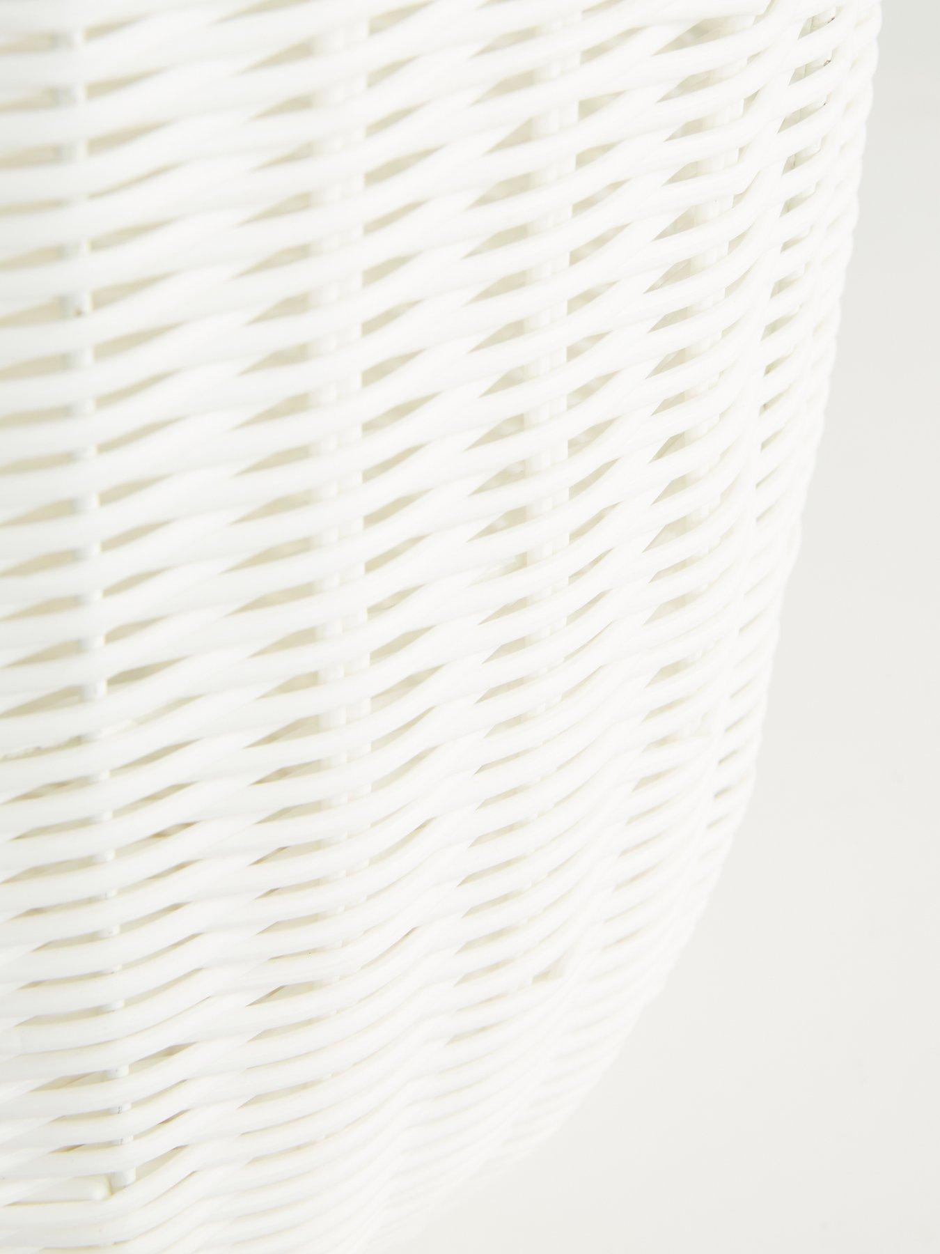  image of the-very-collection-scallop-round-basket-37cm