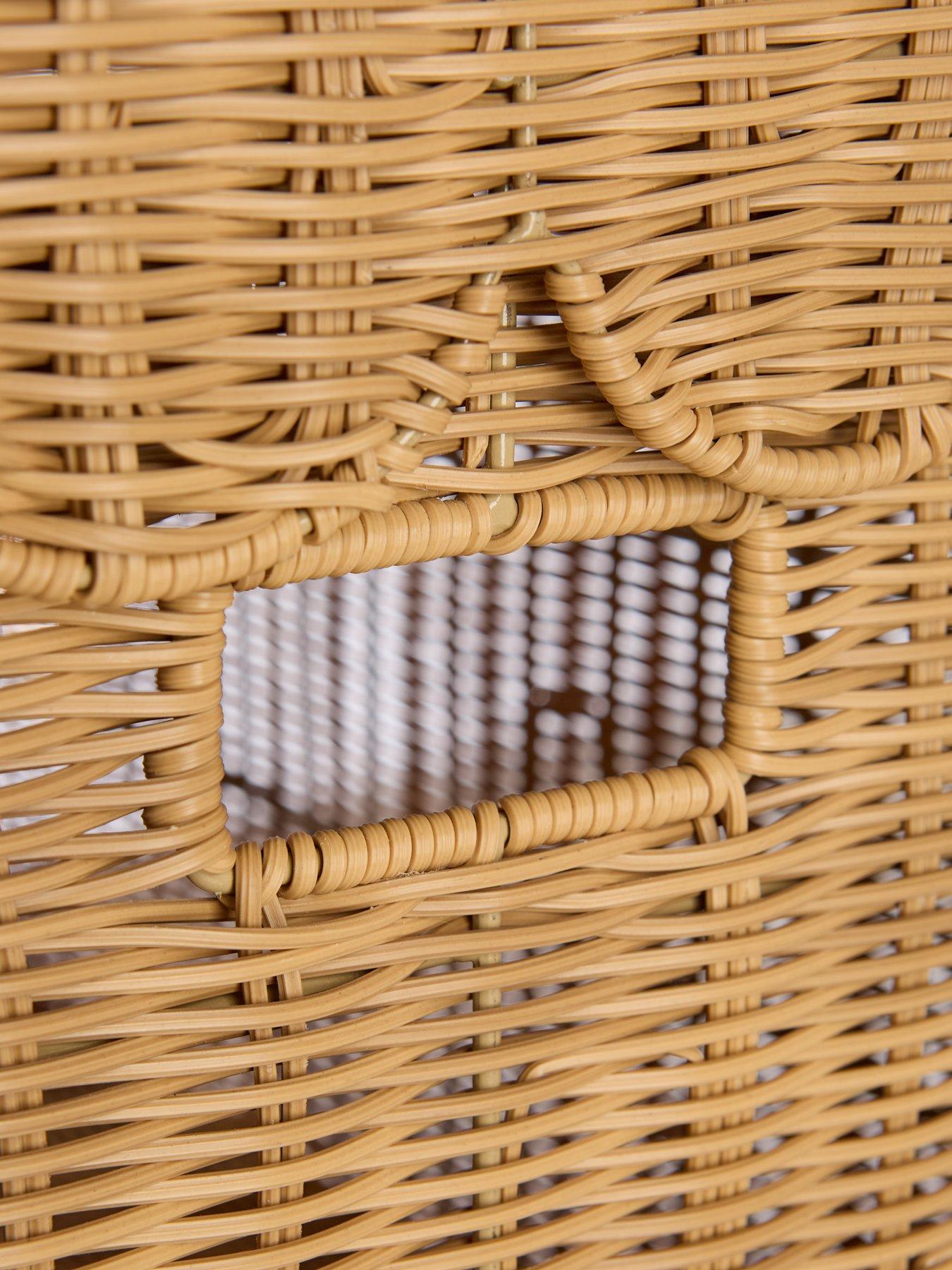 Image 4 of 6 of Very Home Large Scalloped Polyrattan Storage Chest