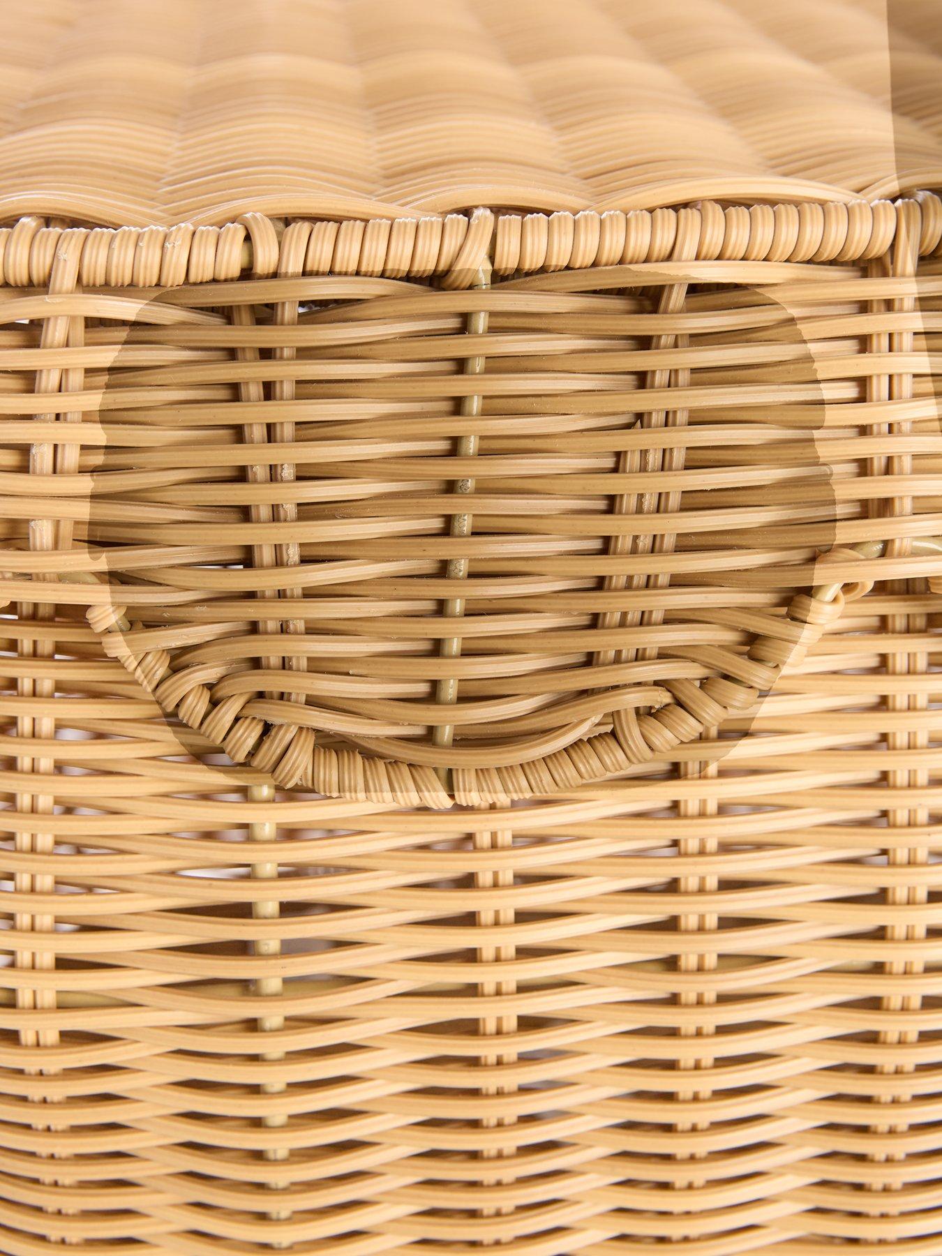 Image 4 of 7 of The Very Collection Large Scallop Sotrage Basket 60x40x36cm