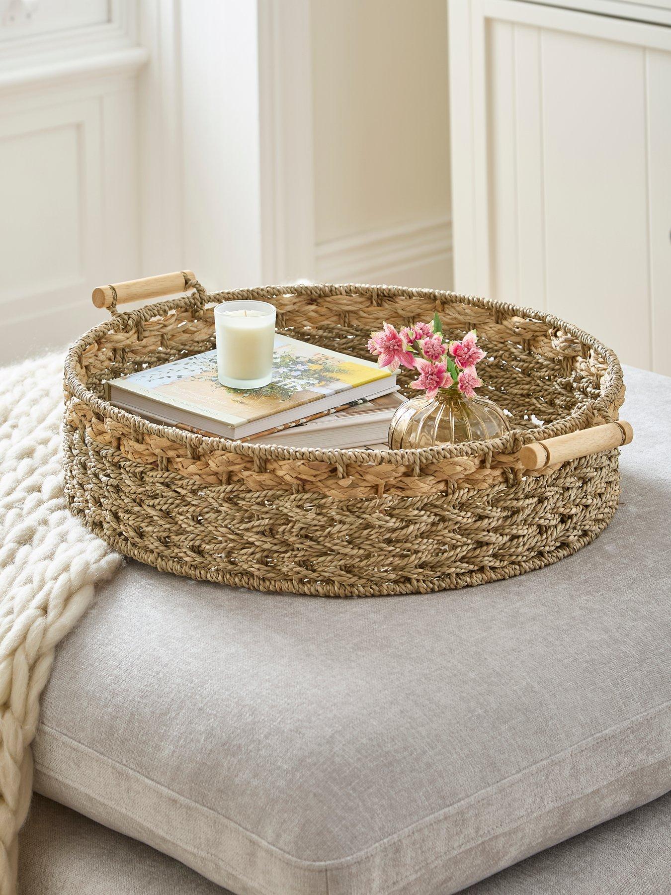 the-very-collection-large-round-seagrass-tray-with-handles-50cm