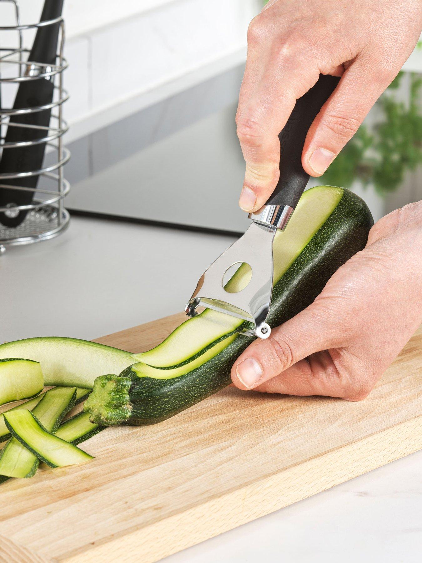  image of russell-hobbs-4-piece-venus-gadget-set