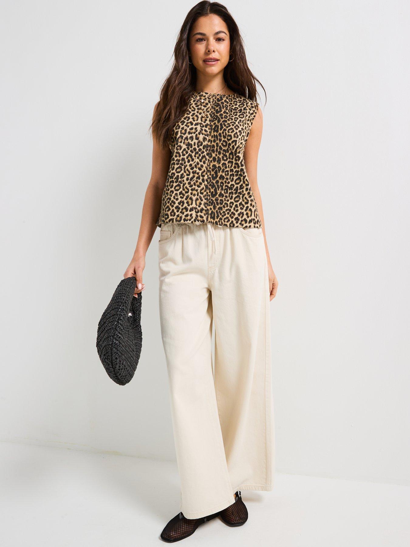 Image 3 of 6 of PIECES Leopard Print Top - Multi