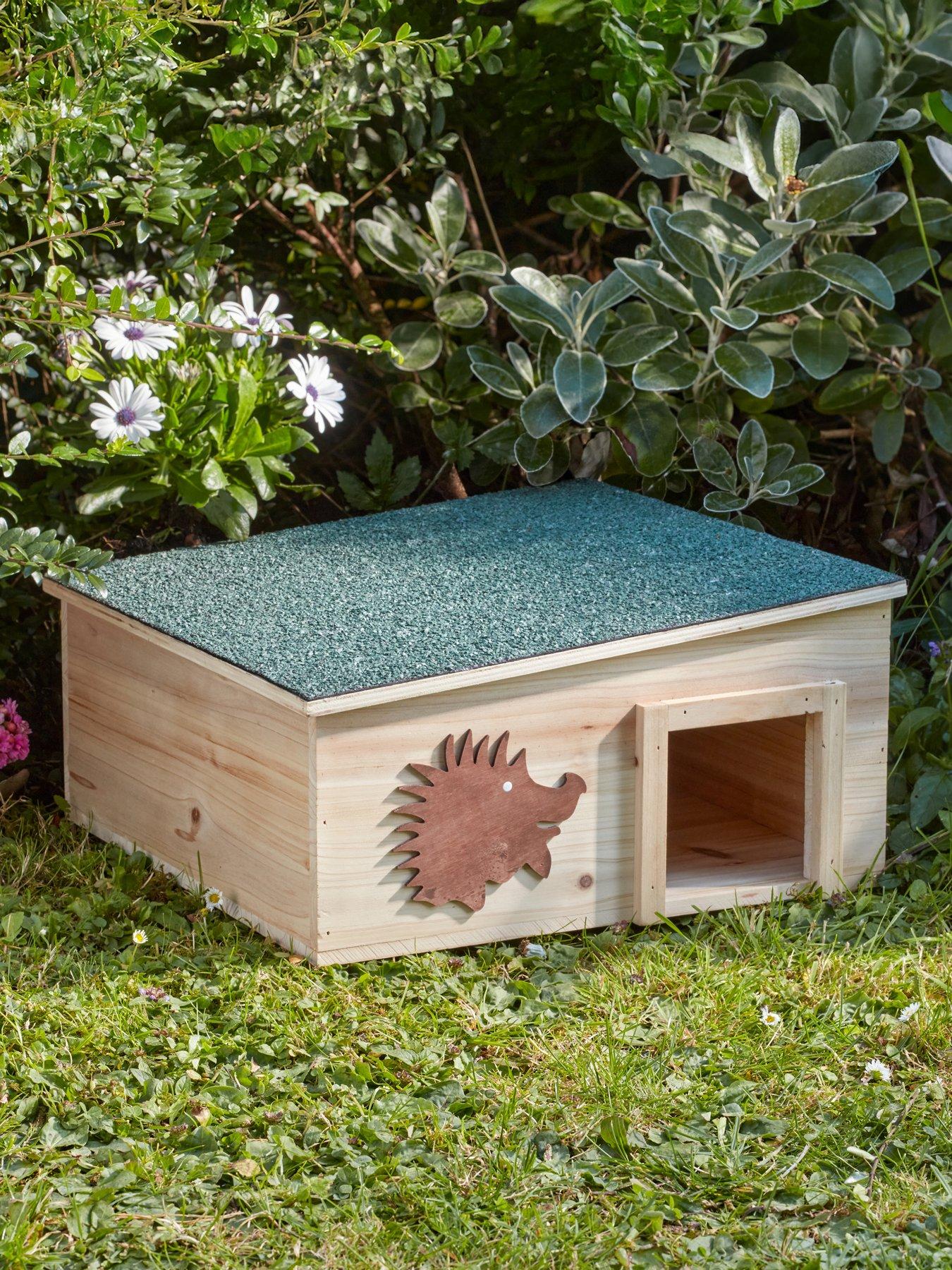 Smart Garden Hedgehog Home
