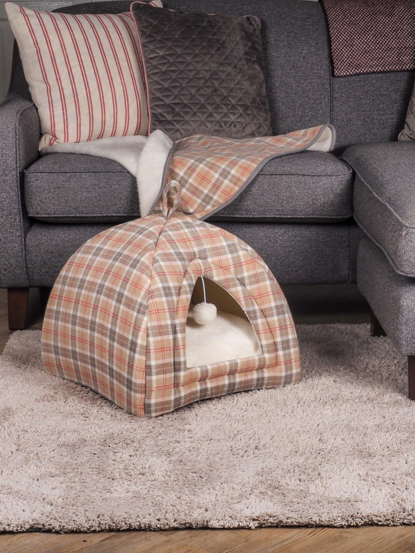 undefined County Cat Igloo