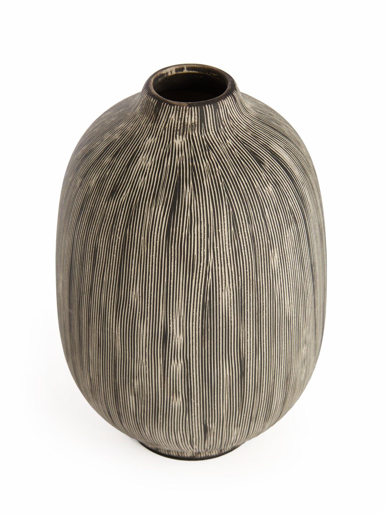  image of the-very-collection-scratch-vase