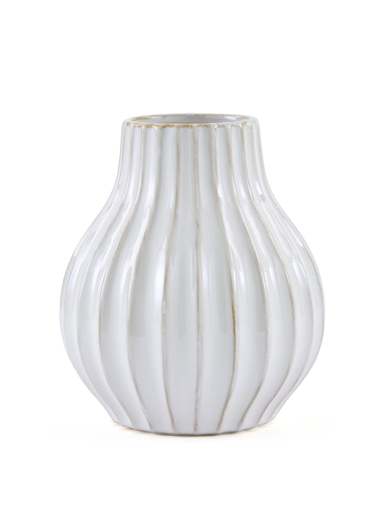 Image 2 of 6 of Very Home Ribbed Vase 15cm