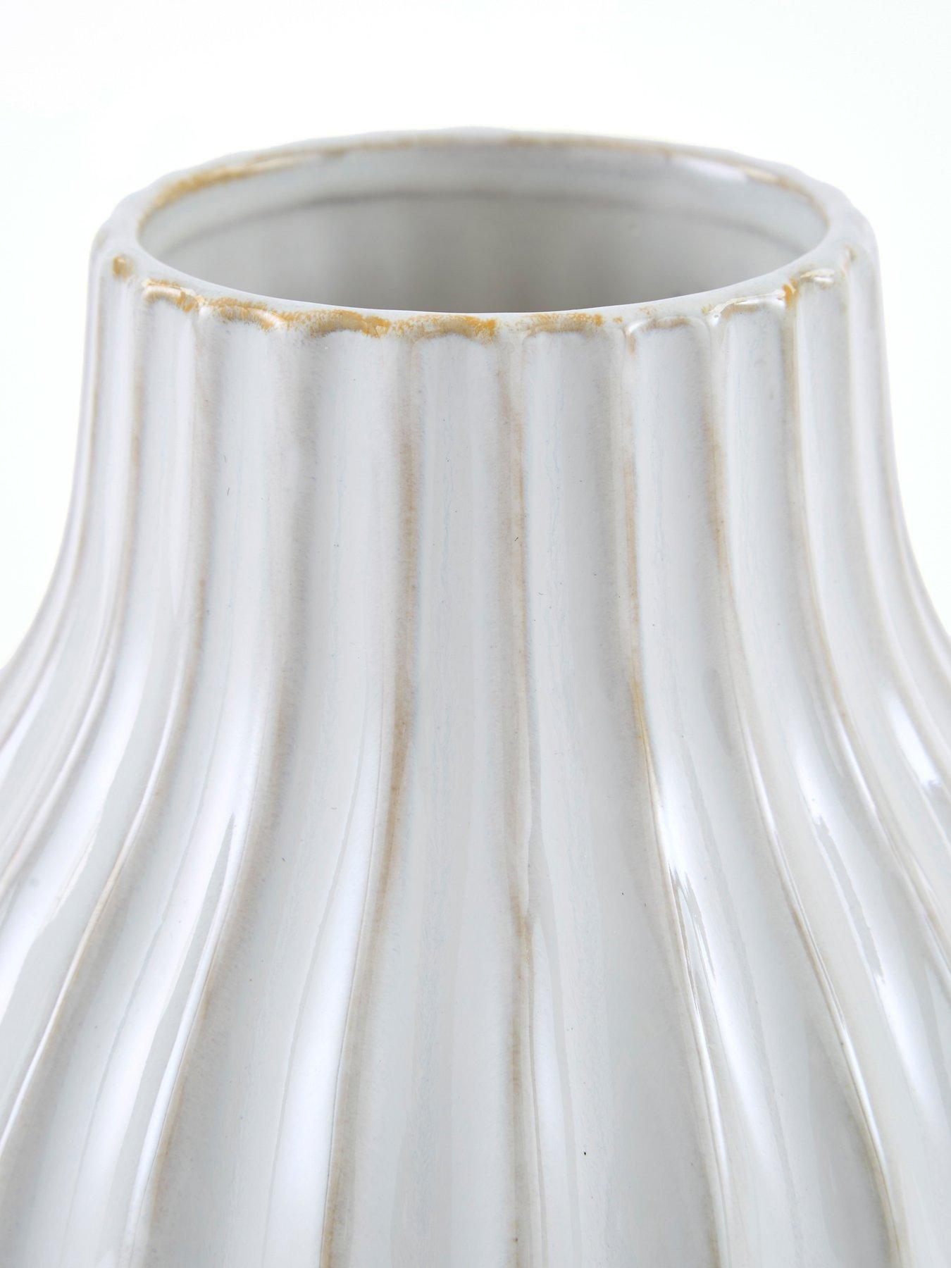 Image 5 of 6 of Very Home Ribbed Vase 15cm