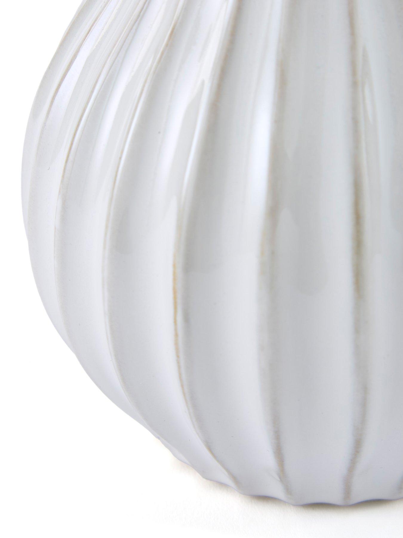 Image 6 of 6 of Very Home Ribbed Vase 15cm