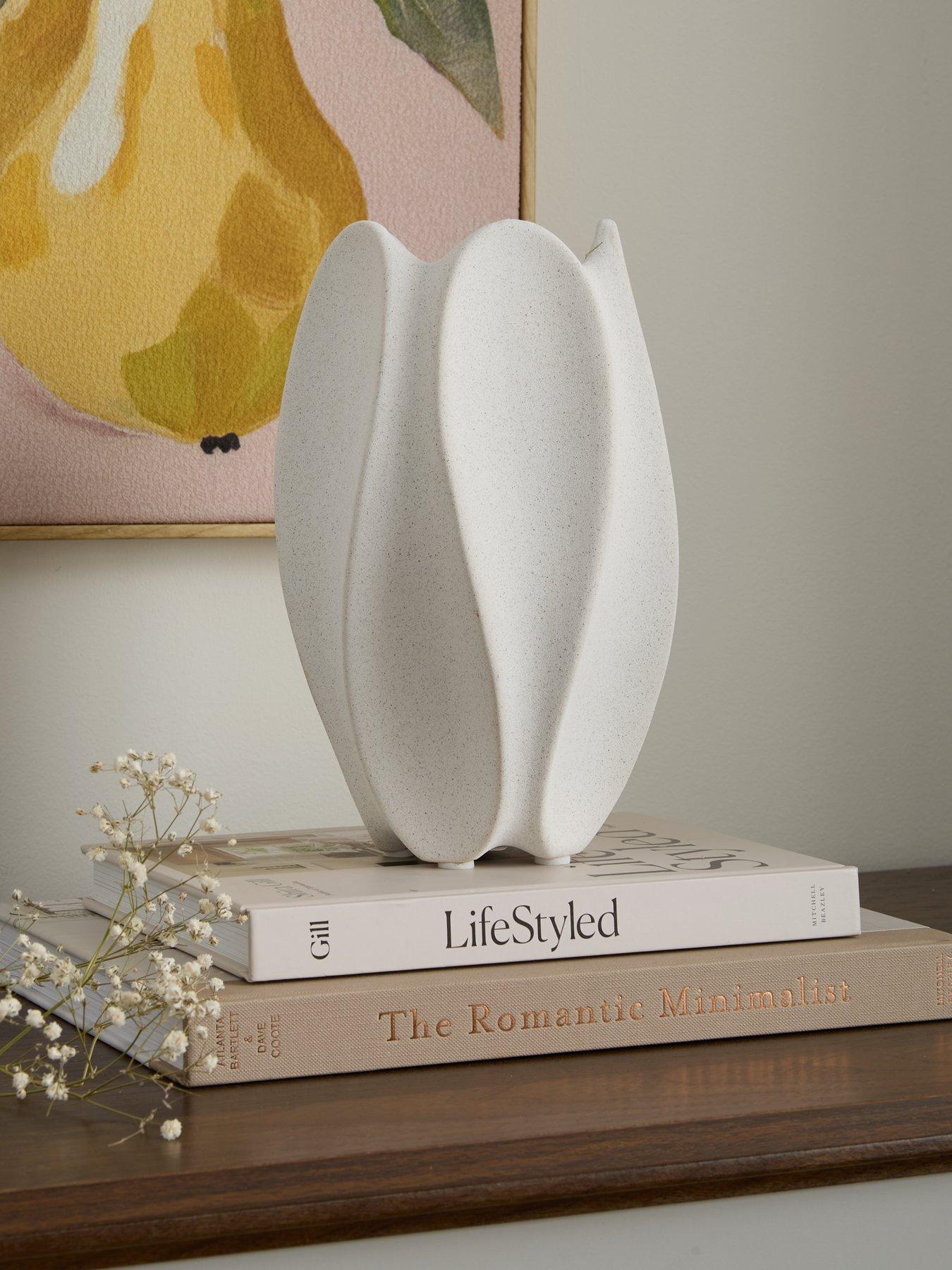 Very Home Curved Vase