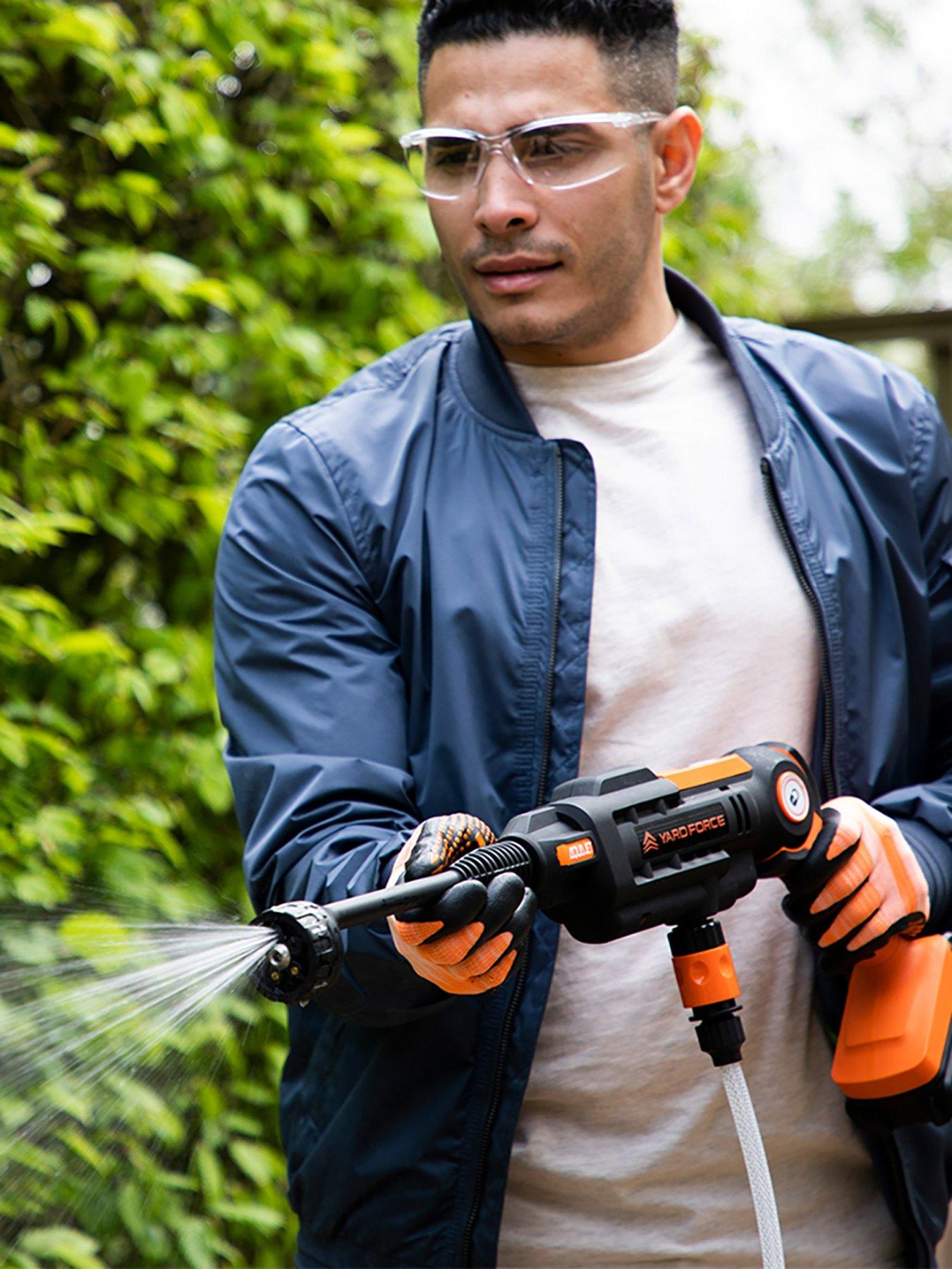 Image 3 of 6 of Yard Force 20V Aquajet Cordless Pressure Cleaner with 2.5Ah Lithium-Ion Battery, Charger &amp; 5-in-1 nozzle - LW C02A - CR20 Range