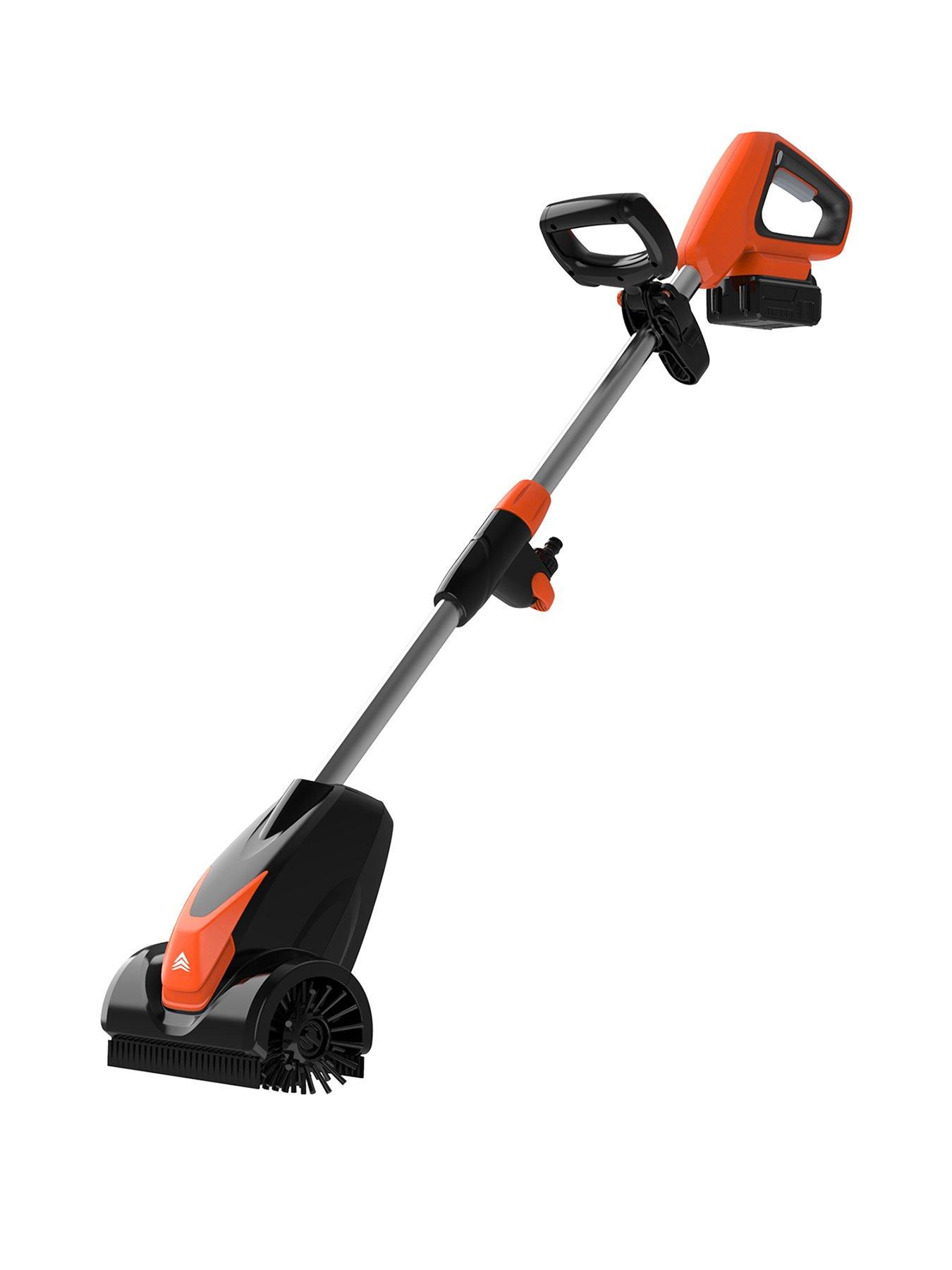 yard-force-20v40ah-lithium-ion-cordless-patio-cleaner-20cm-cleaning-width-and-2-speed-settings-lw-cpc1-cr20-range