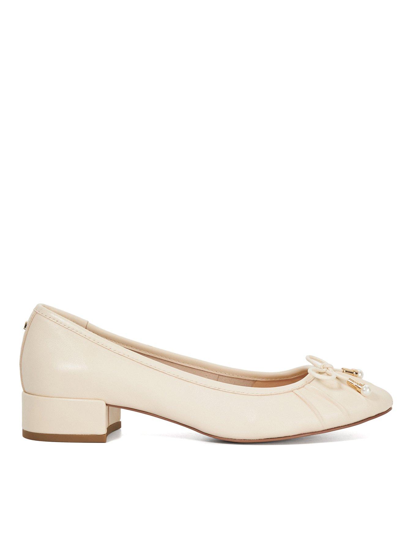 undefined Amazing Block Heel Ballerina - Ecru